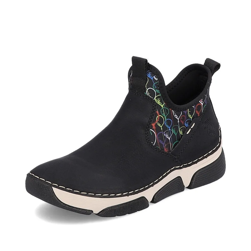 Angela 57 sold by The Walking Company