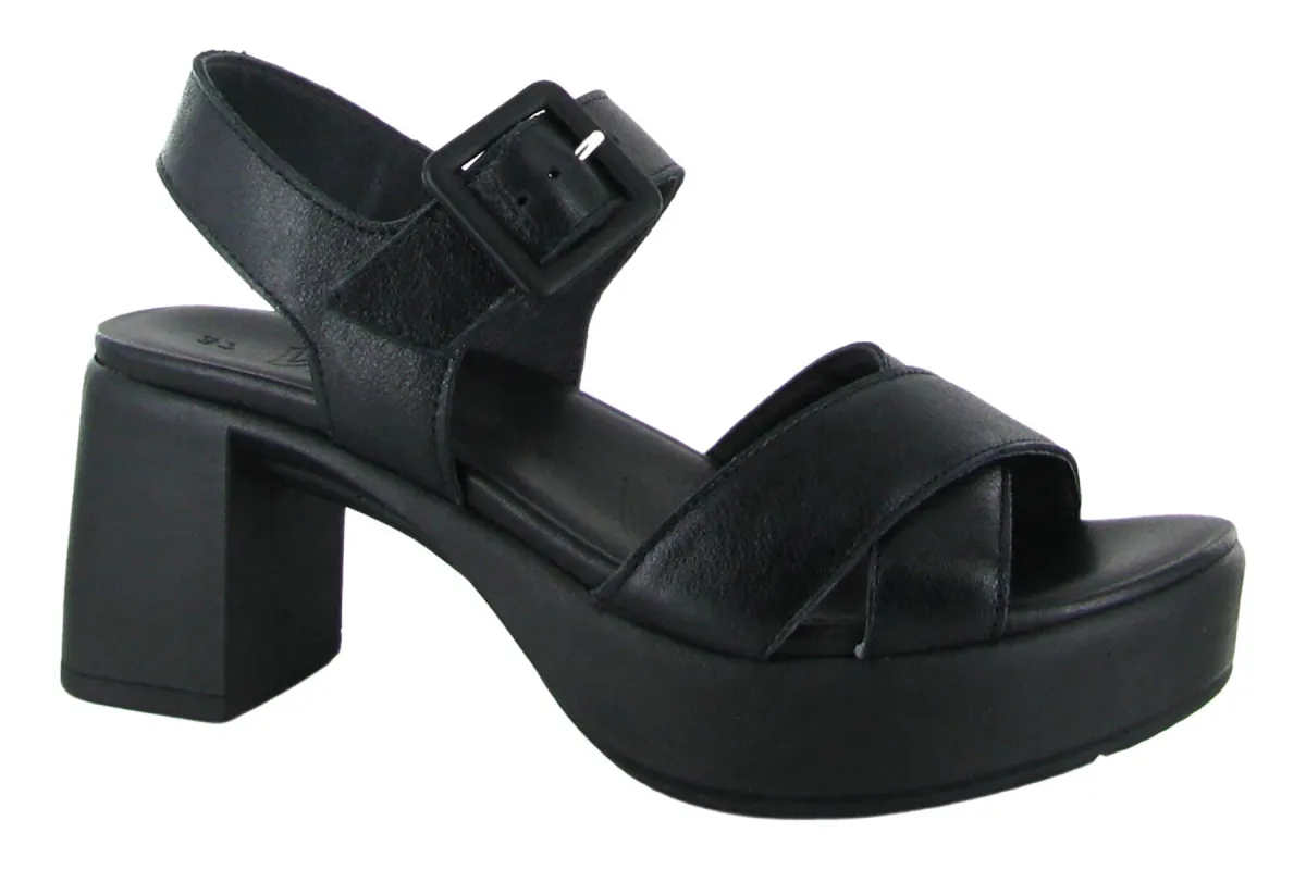 Elite sold by The Walking Company