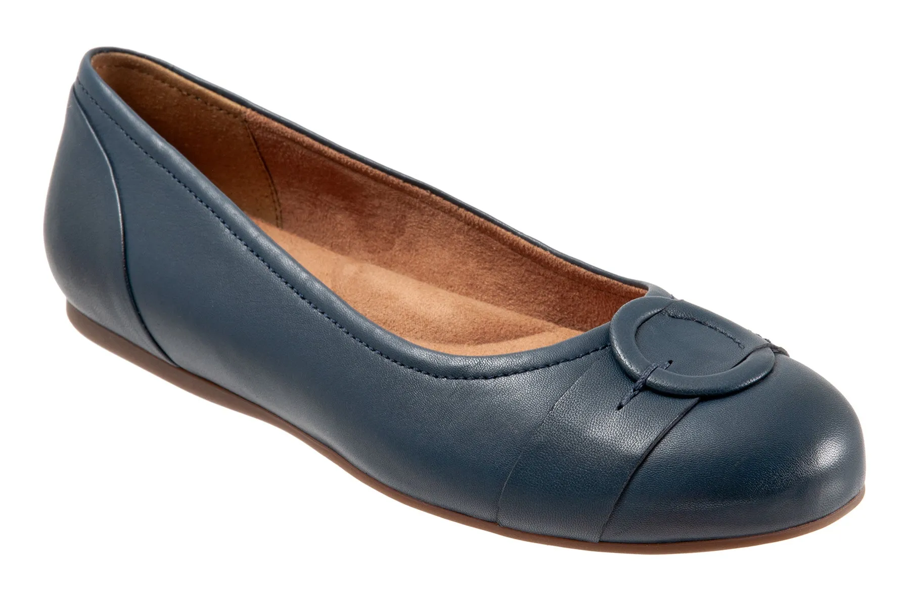 Savannah sold by The Walking Company