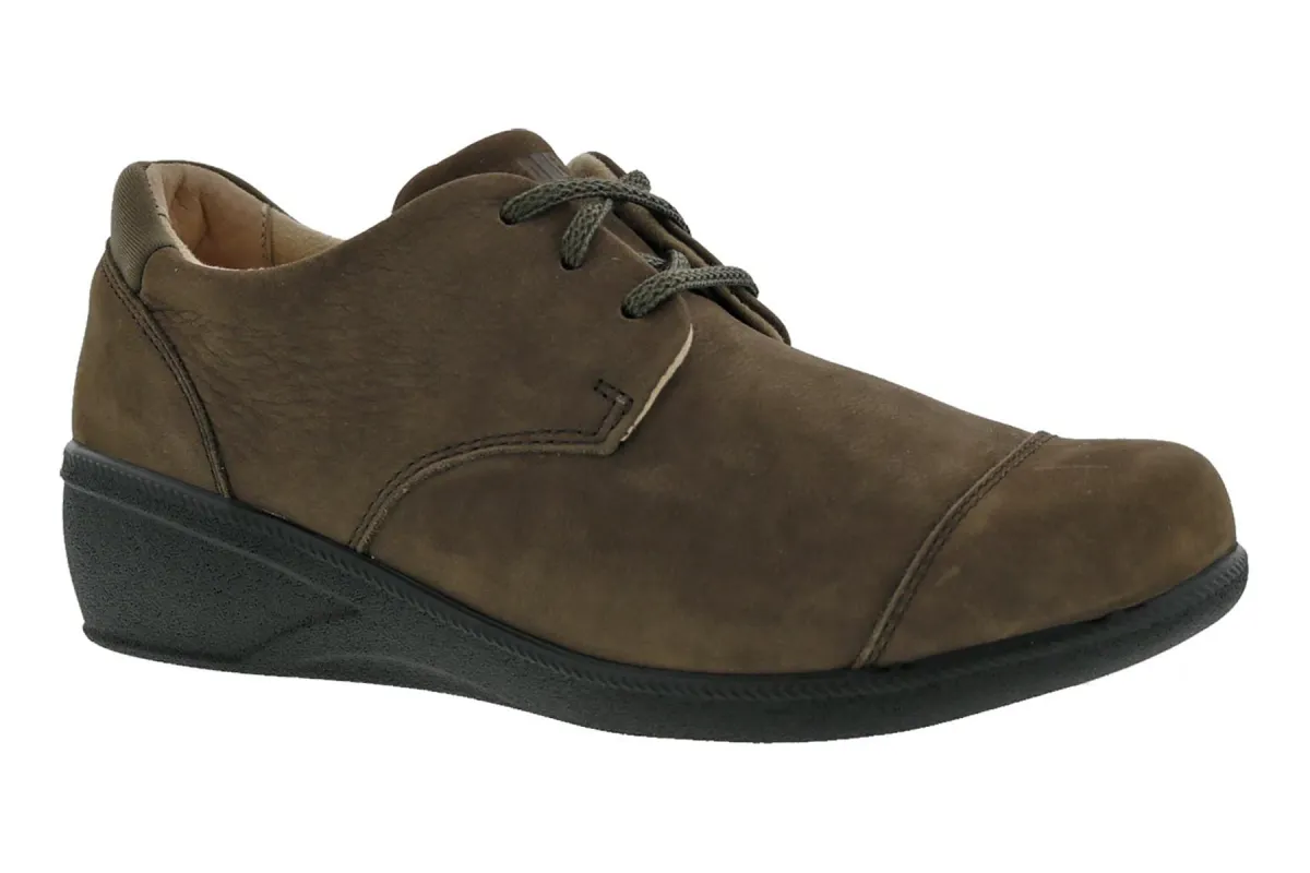 Jemma sold by The Walking Company