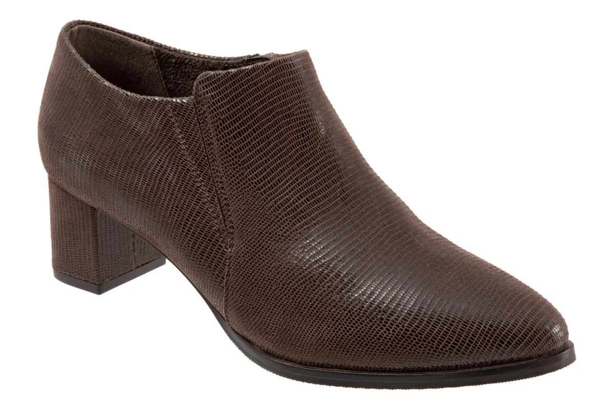 Keegan sold by The Walking Company