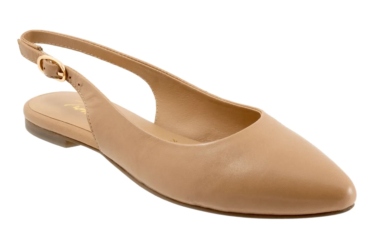 Evelyn sold by The Walking Company