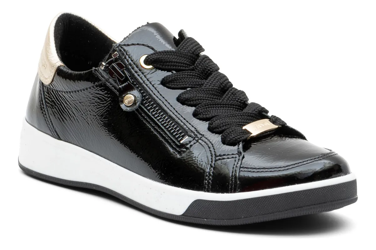 Rei Low sold by The Walking Company