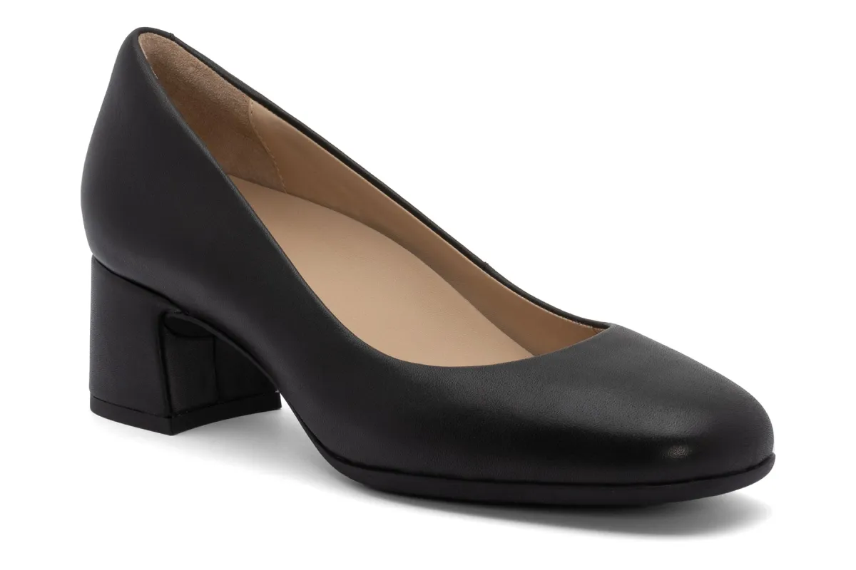 Avenue Pump Metatarsal sold by The Walking Company