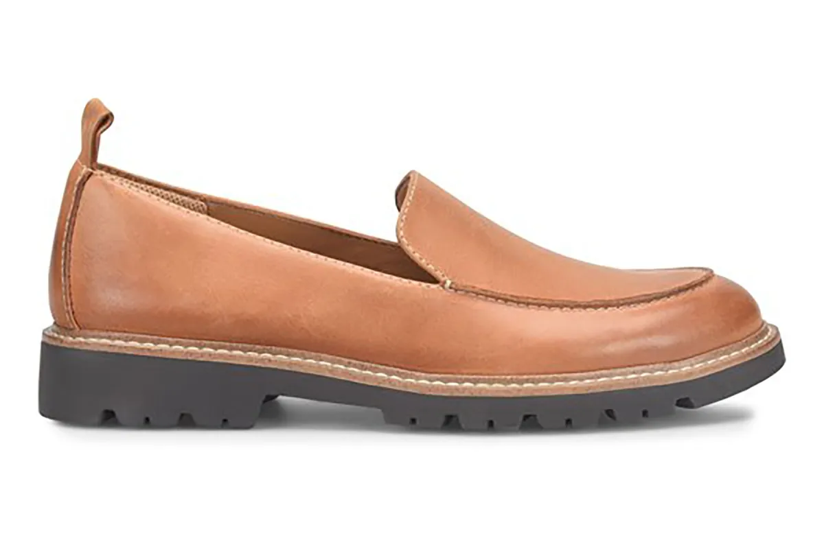 Lindee sold by The Walking Company