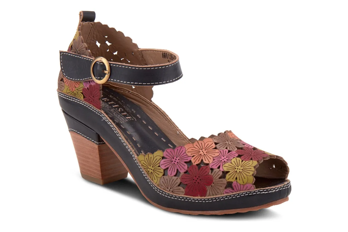 Avnia sold by The Walking Company