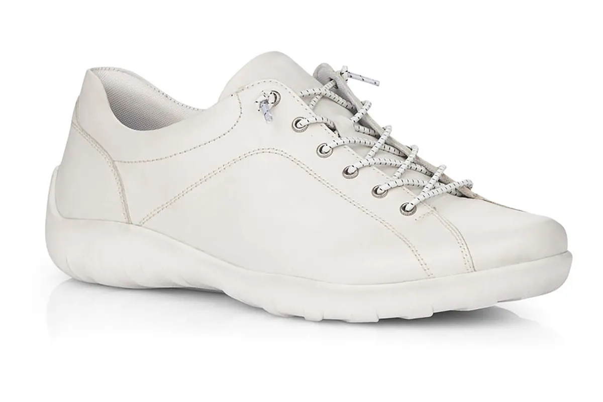 Liv 15 sold by The Walking Company