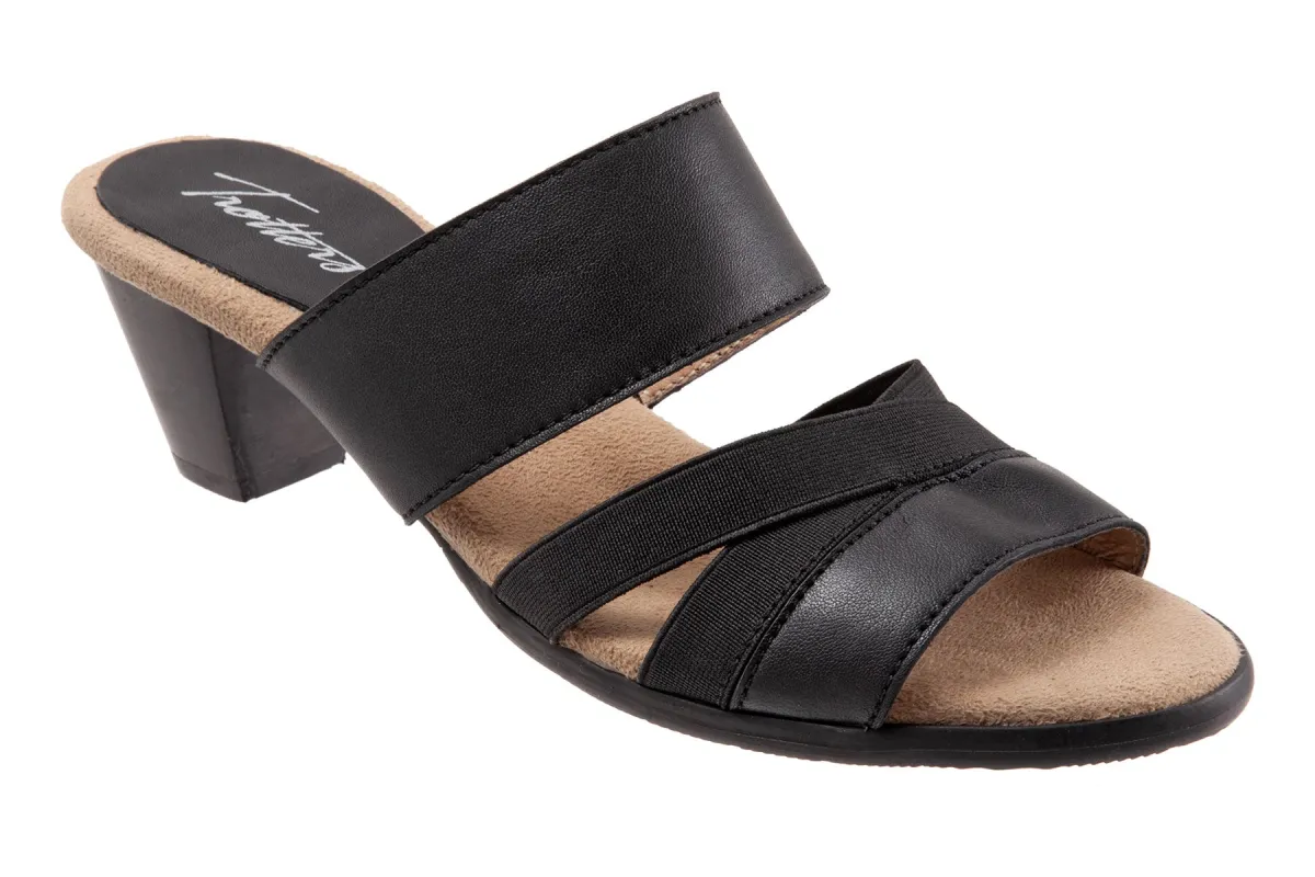 Maxine sold by The Walking Company