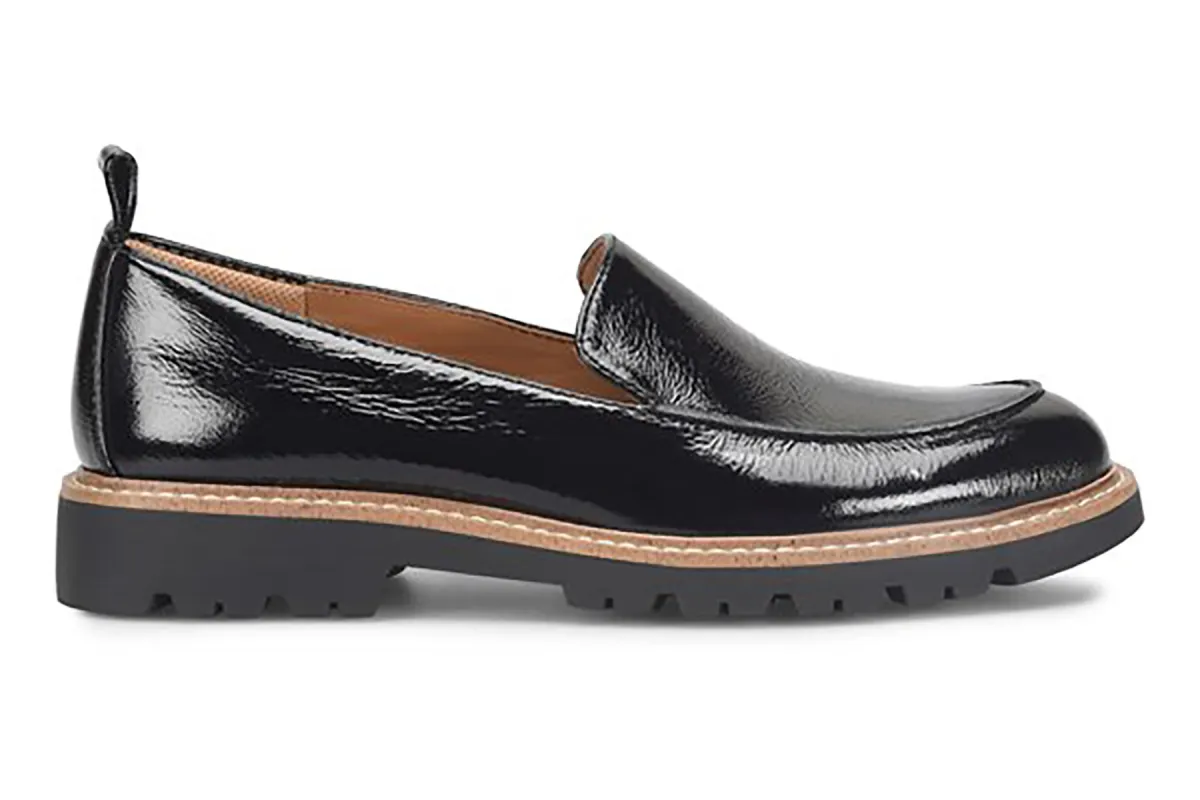 Lindee sold by The Walking Company