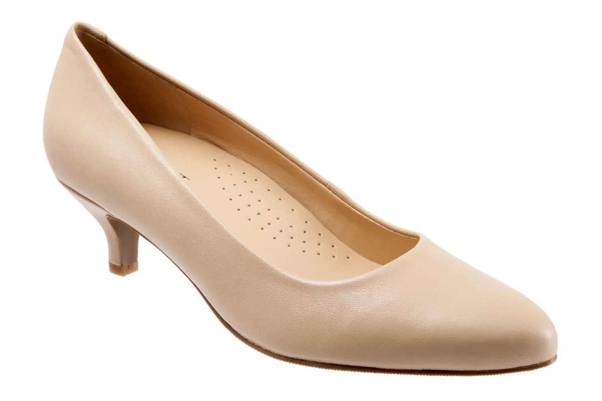 Kiera sold by The Walking Company