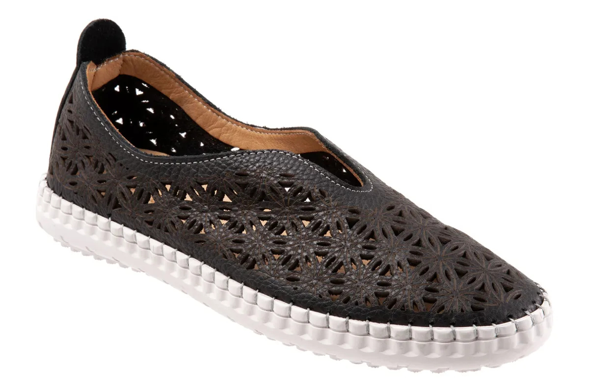 Daisy sold by The Walking Company