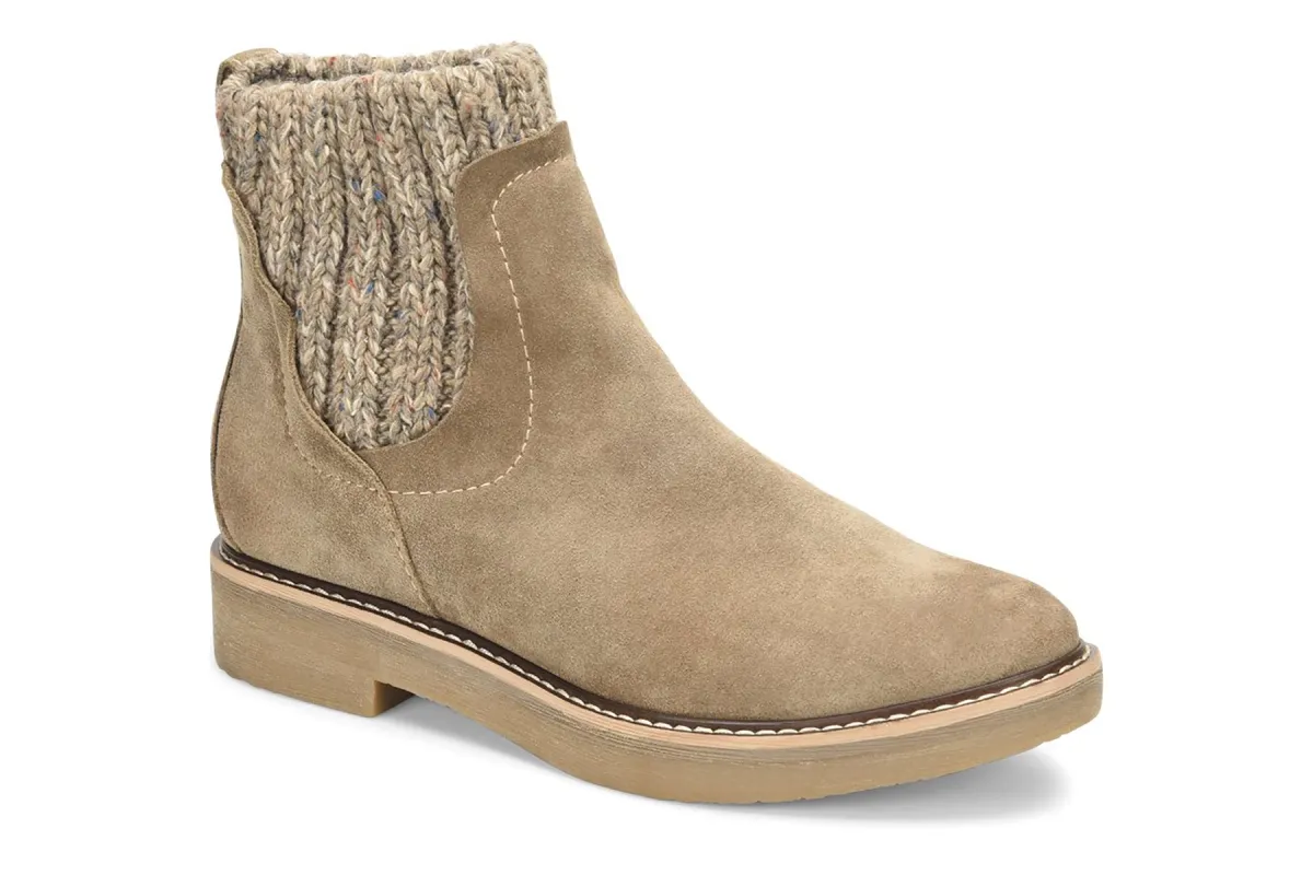 Rawnie sold by The Walking Company