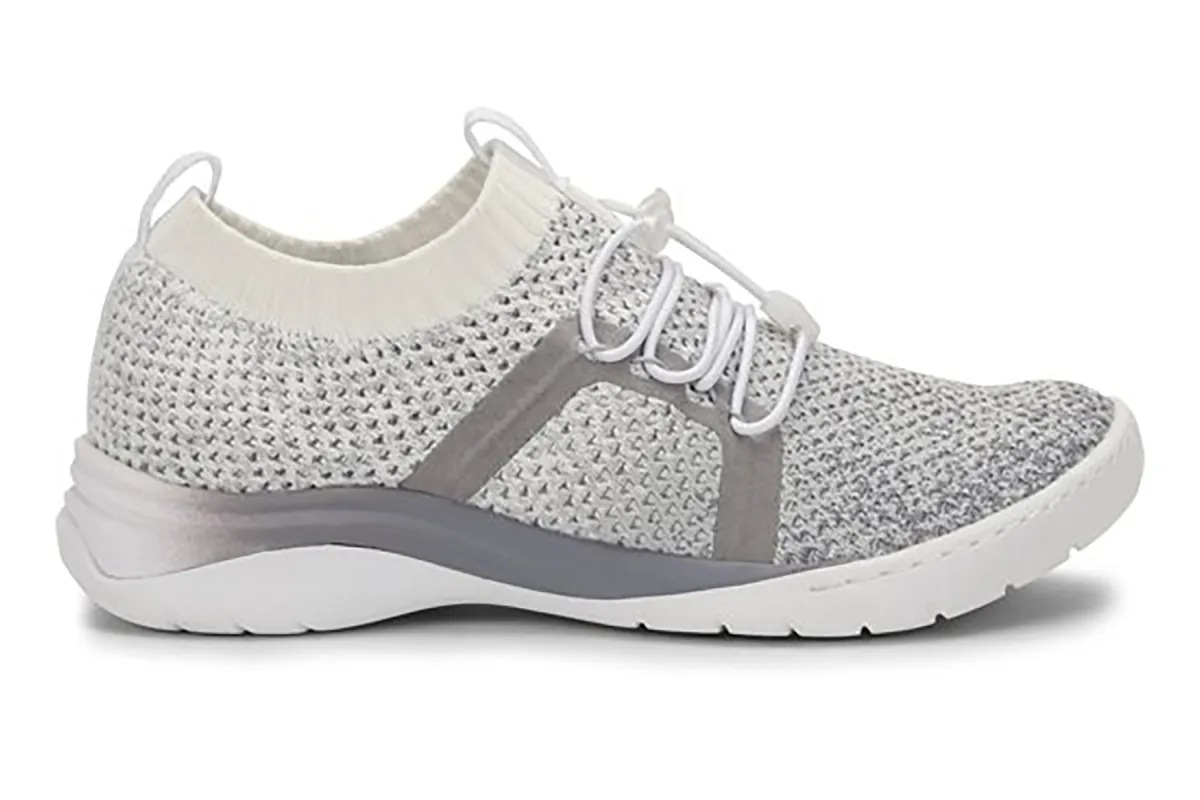 Torri sold by The Walking Company