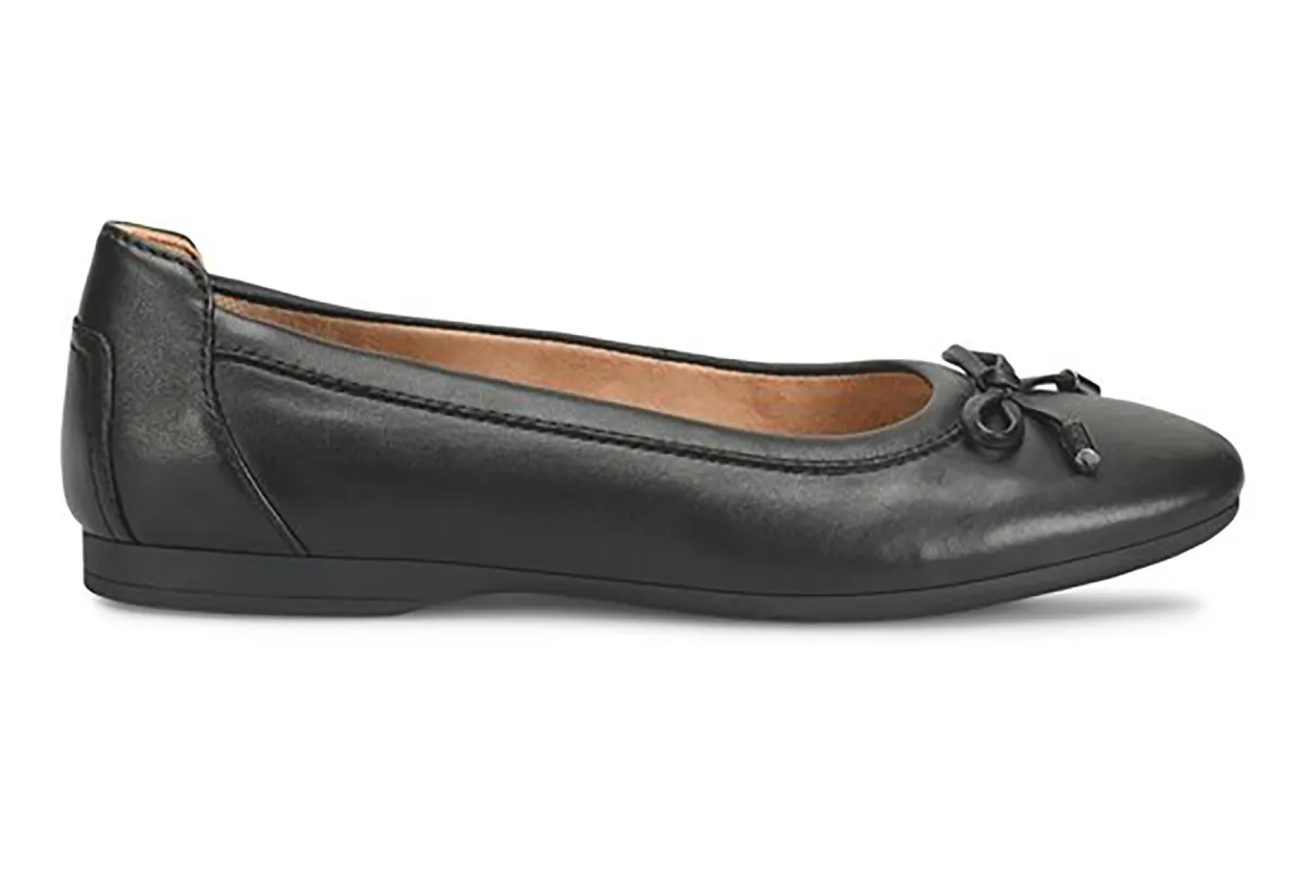 Keegan sold by The Walking Company