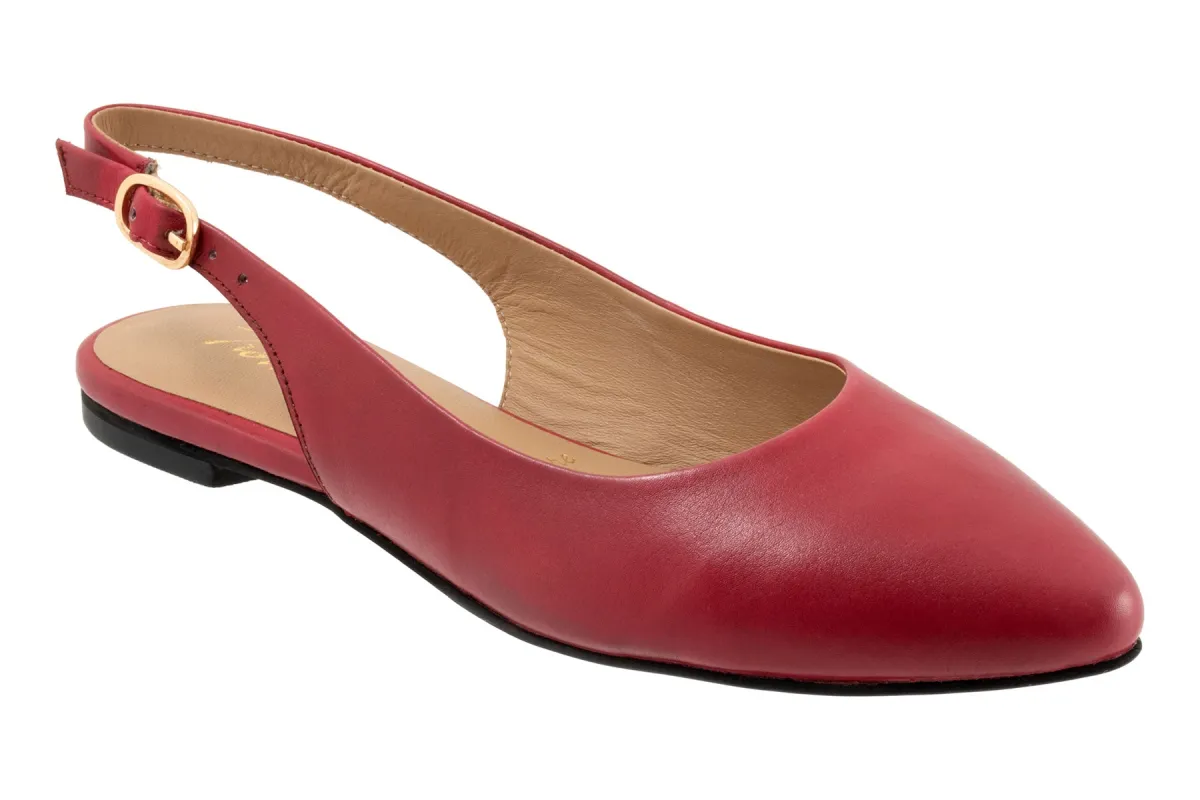 Evelyn sold by The Walking Company