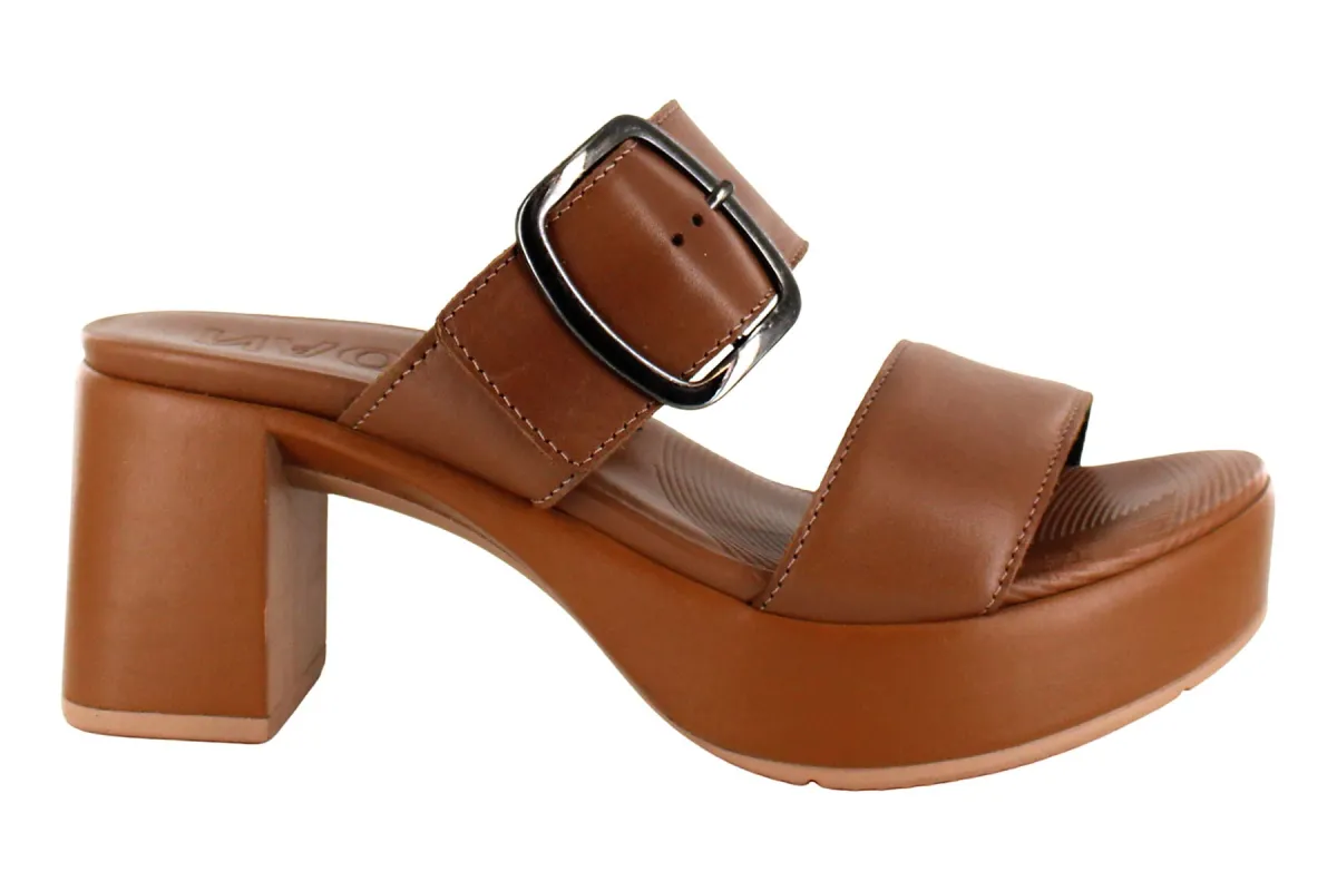 Celeb sold by The Walking Company