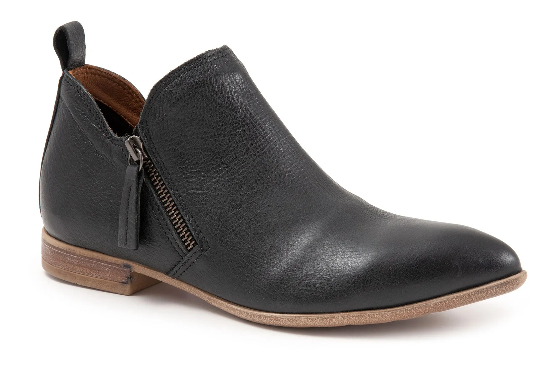 Vale sold by The Walking Company product image thumbnail 4