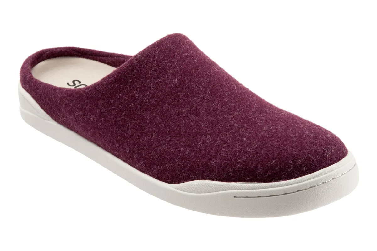 Auburn sold by The Walking Company