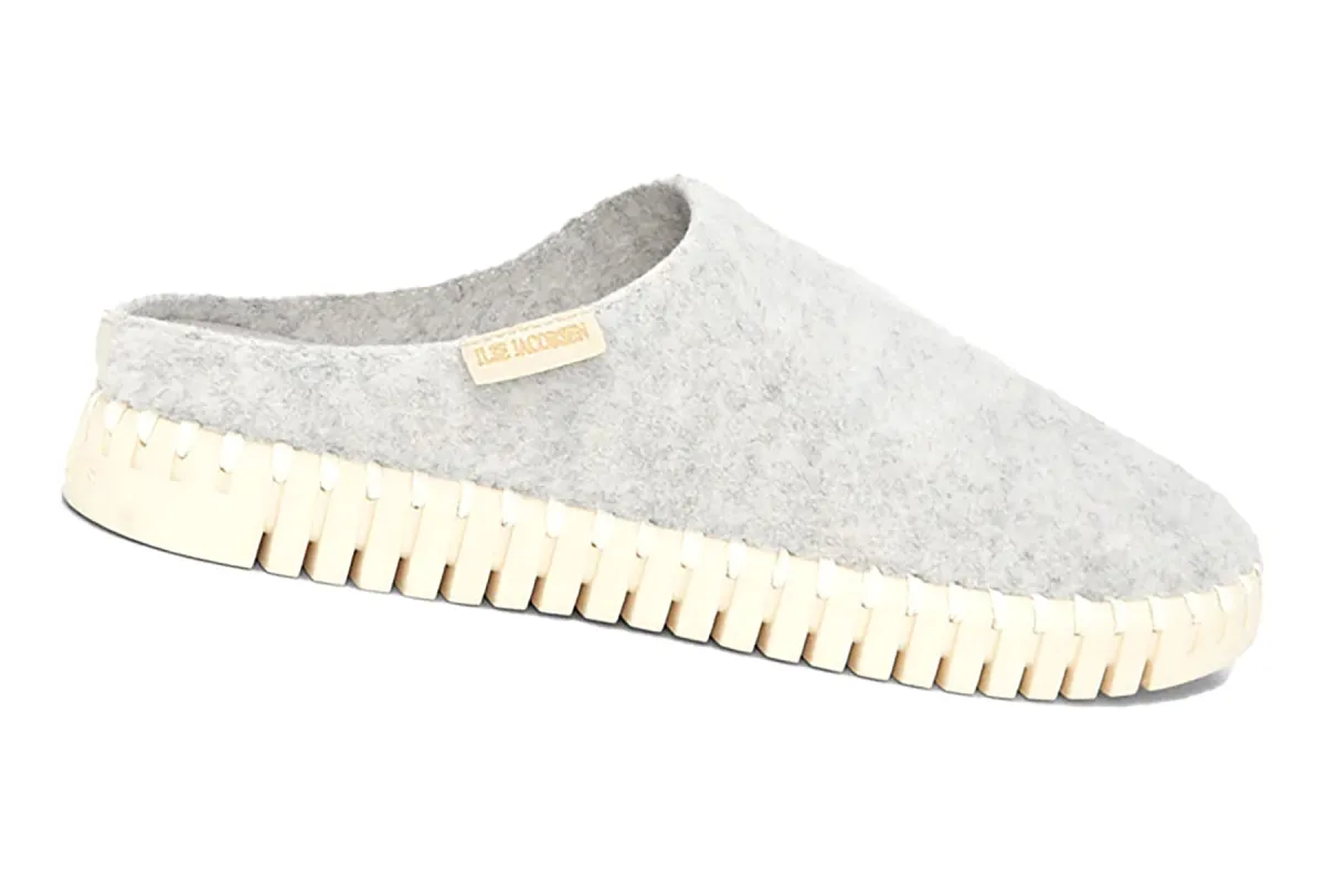 Tulip 3090f sold by The Walking Company