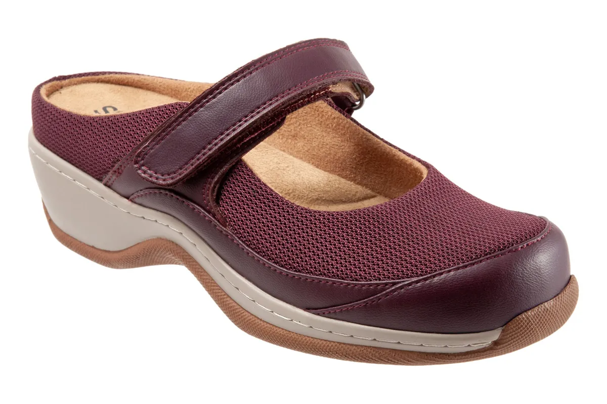 Arcadia sold by The Walking Company