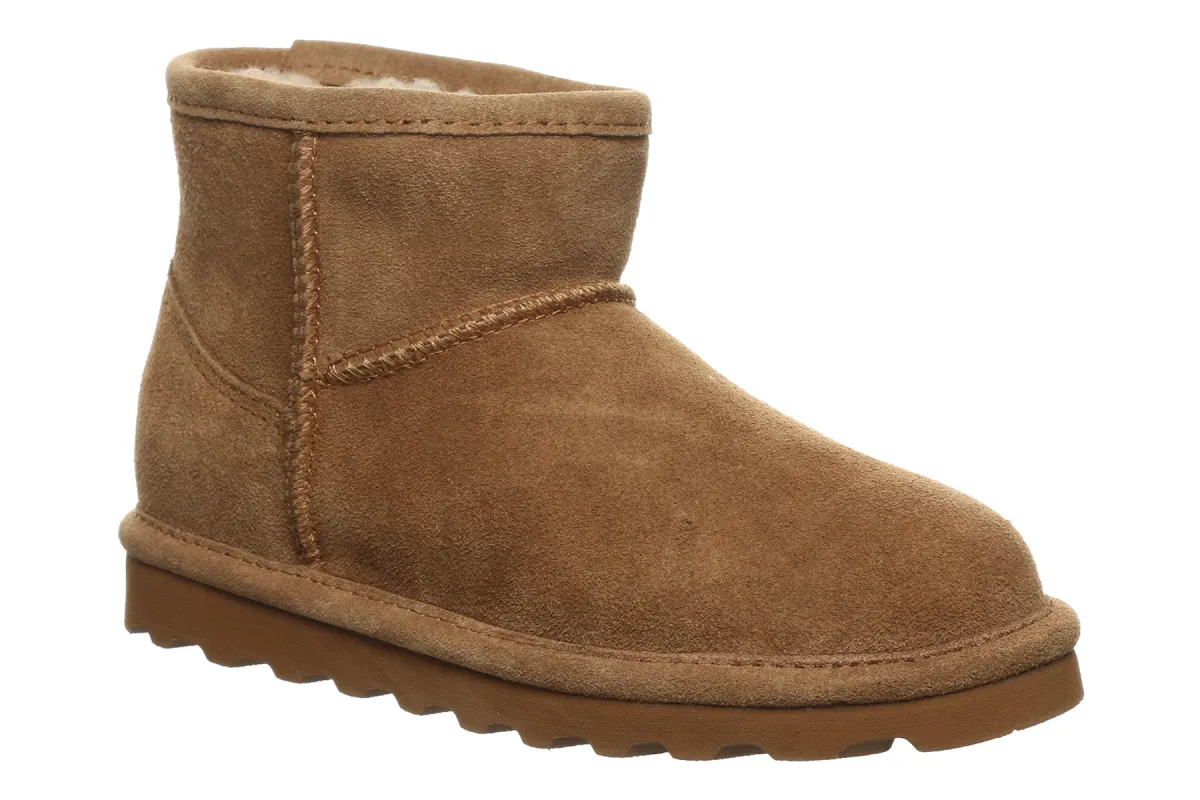 Alyssa Youth sold by The Walking Company