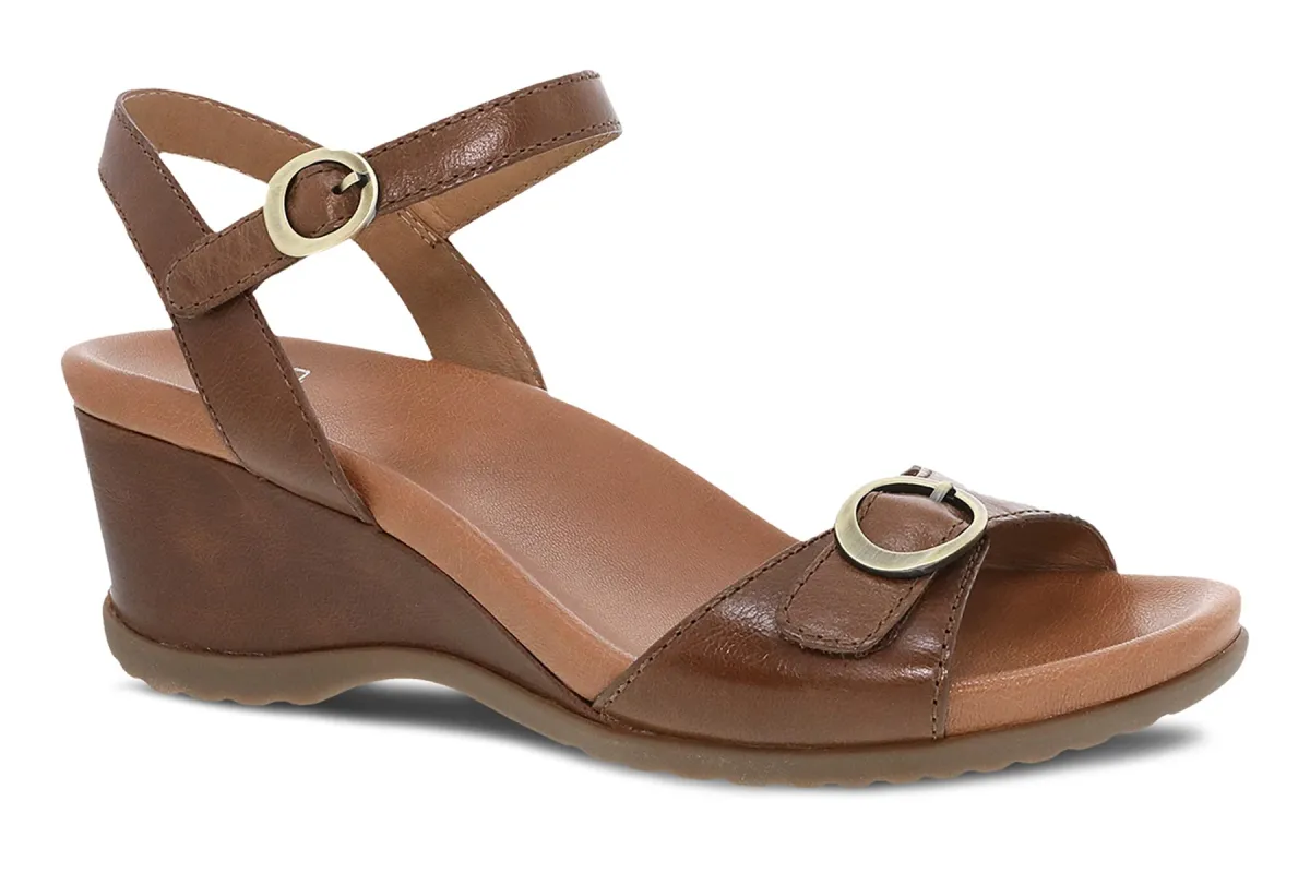 Arielle sold by The Walking Company