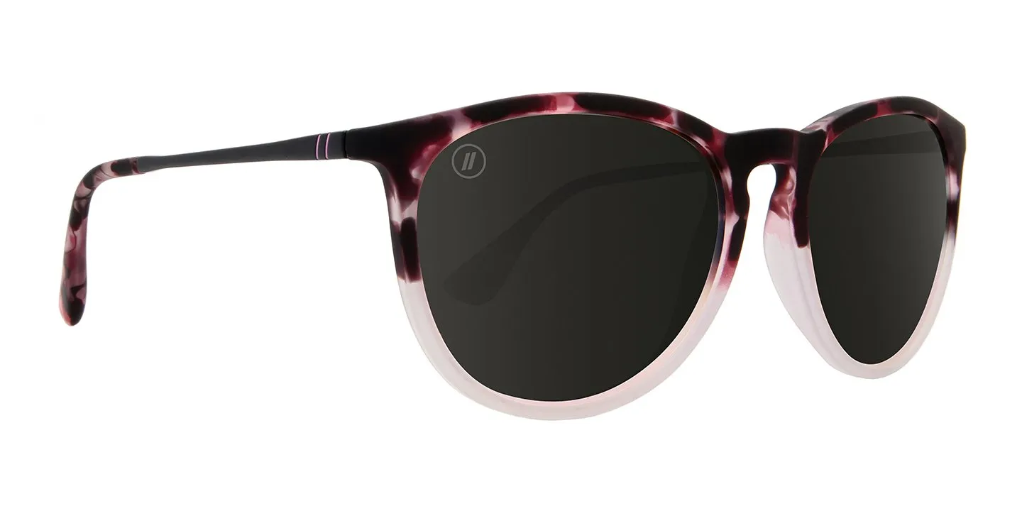 Nina Davina | RX sold by Blenders Eyewear