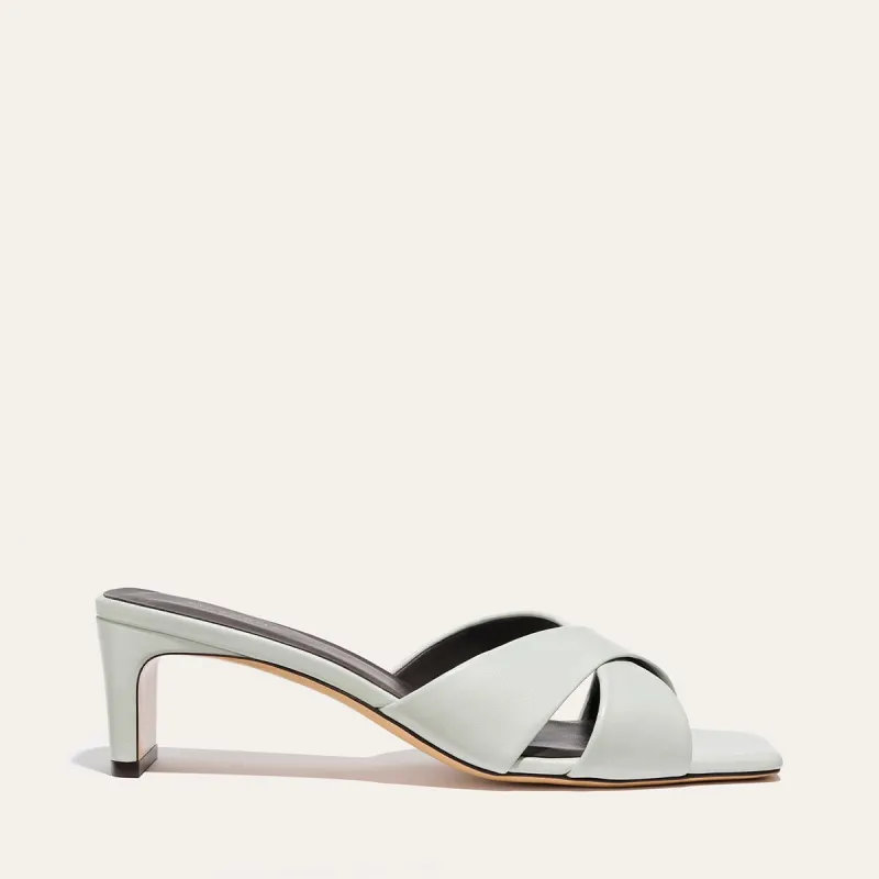 The Selene 50 - Sky Nappa made by Margaux
