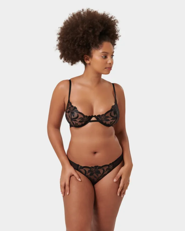 Set: Leonora Black sold by Bluebella