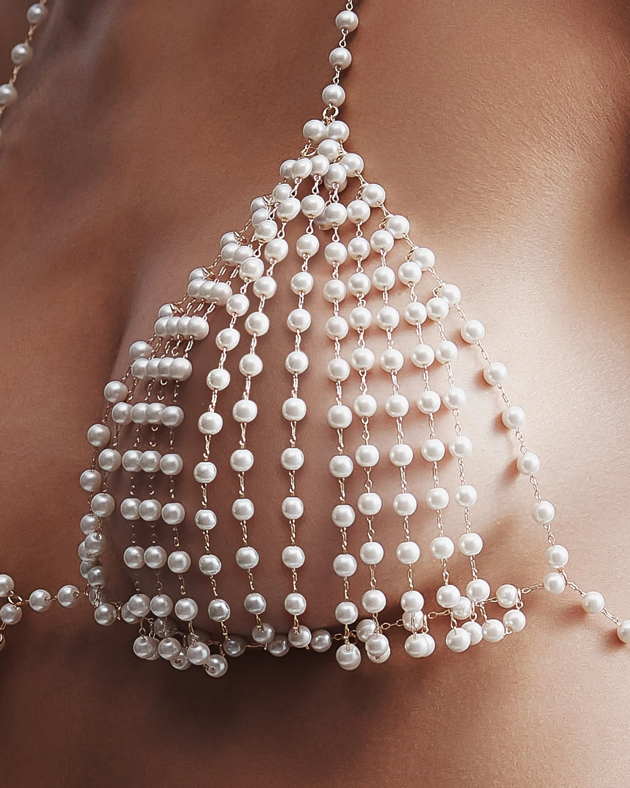 Set: Pearl Set sold by Bluebella product image thumbnail 4