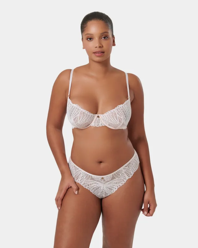 Set: Peyton Pearl Pink sold by Bluebella