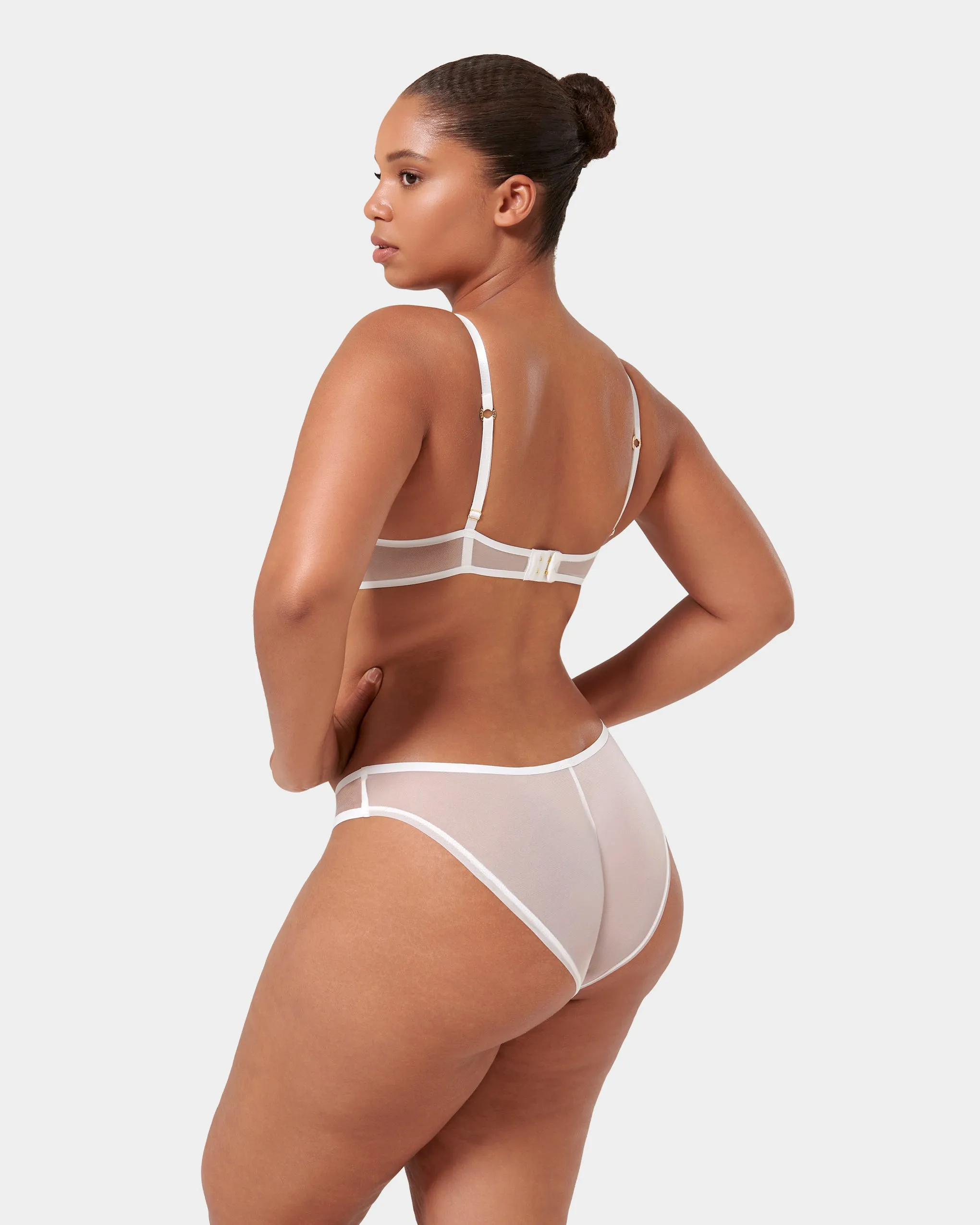 Set: Naomi White sold by Bluebella product image thumbnail 3