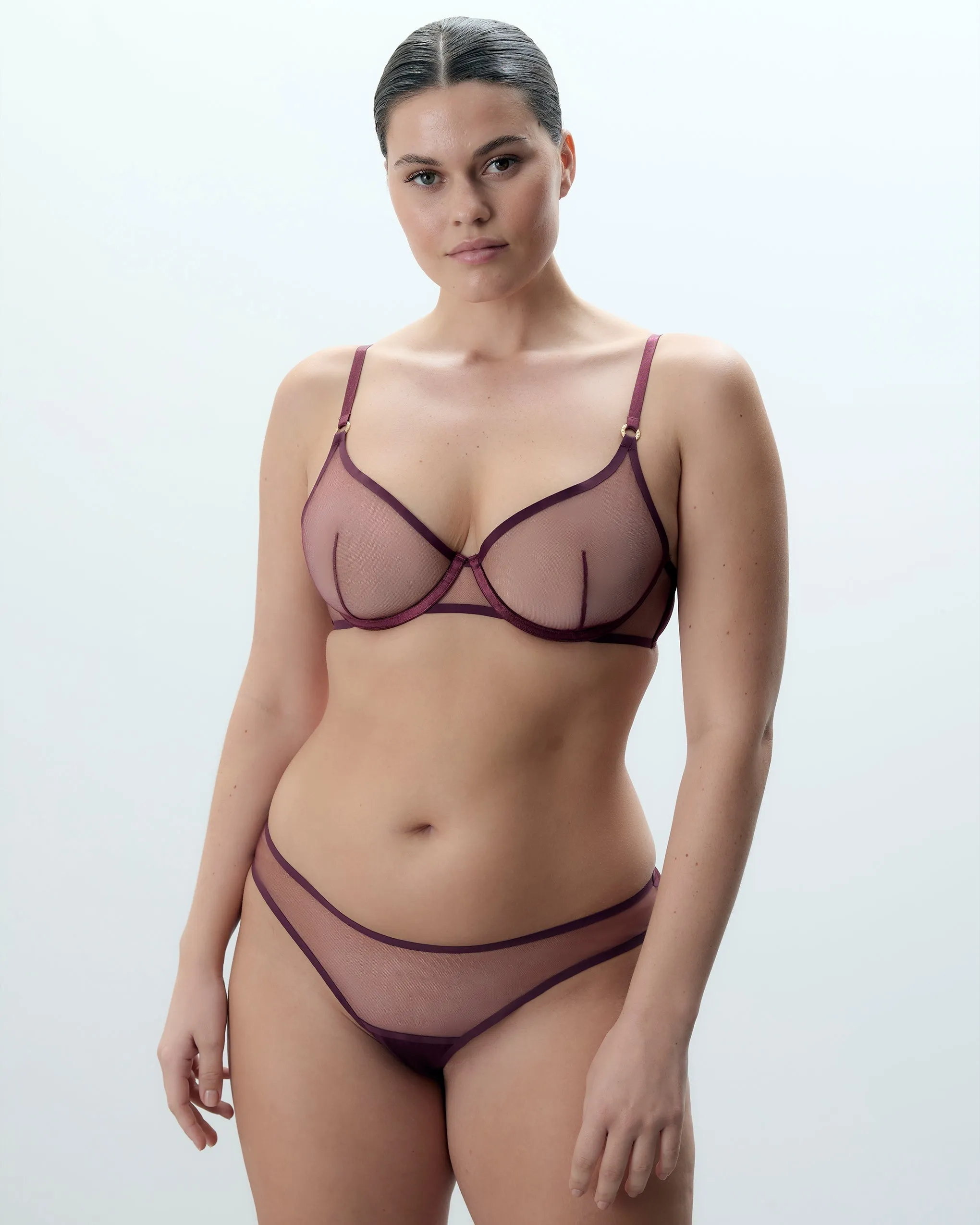 Set: Naomi DD+ Lingerie Set Cherry Lacquer sold by Bluebella product image thumbnail 2