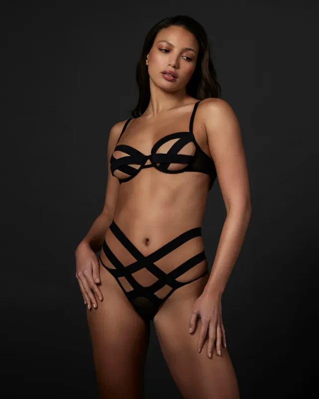 Set: Emilia Black sold by Bluebella