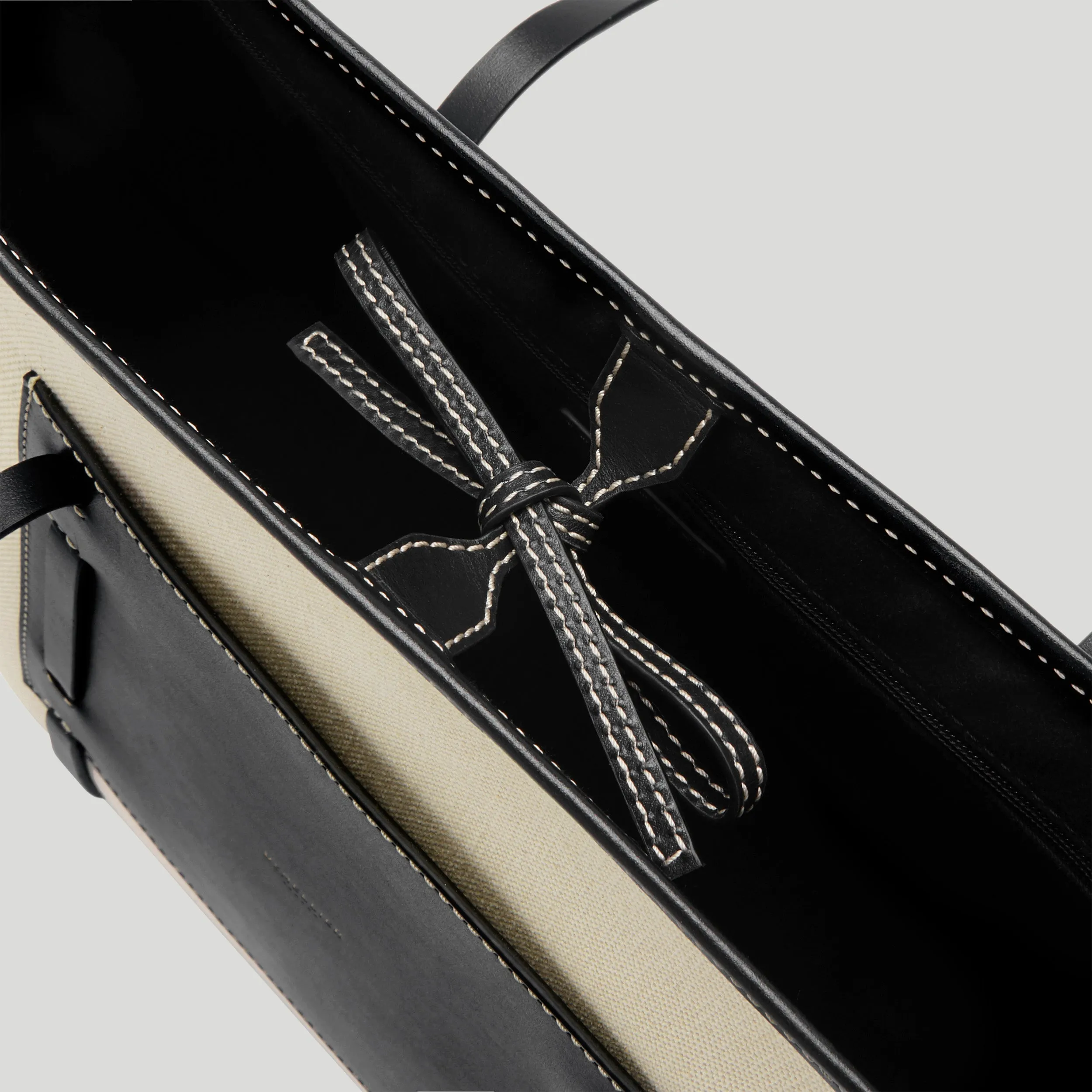 The Large Capri sold by DeMellier product image thumbnail 5