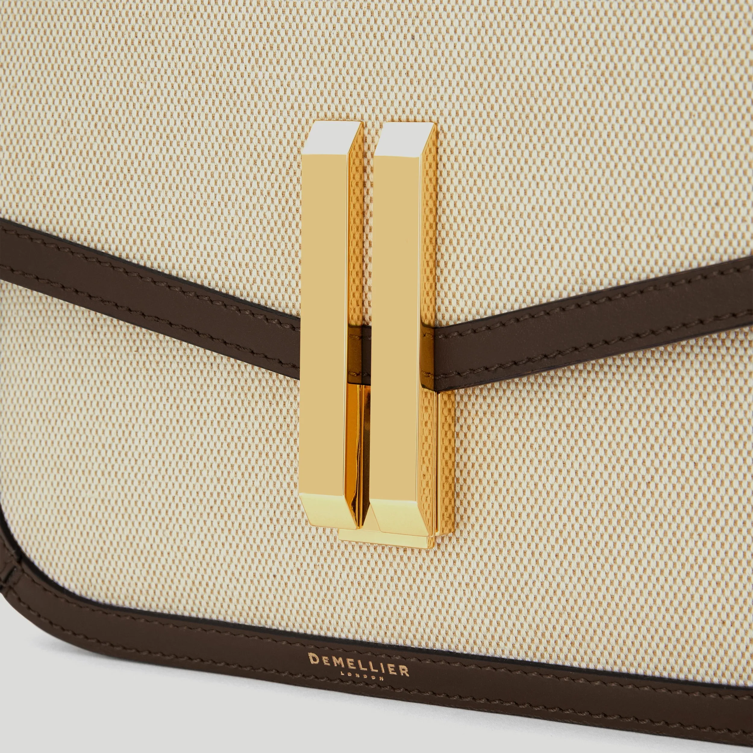 The Vancouver sold by DeMellier product image thumbnail 3