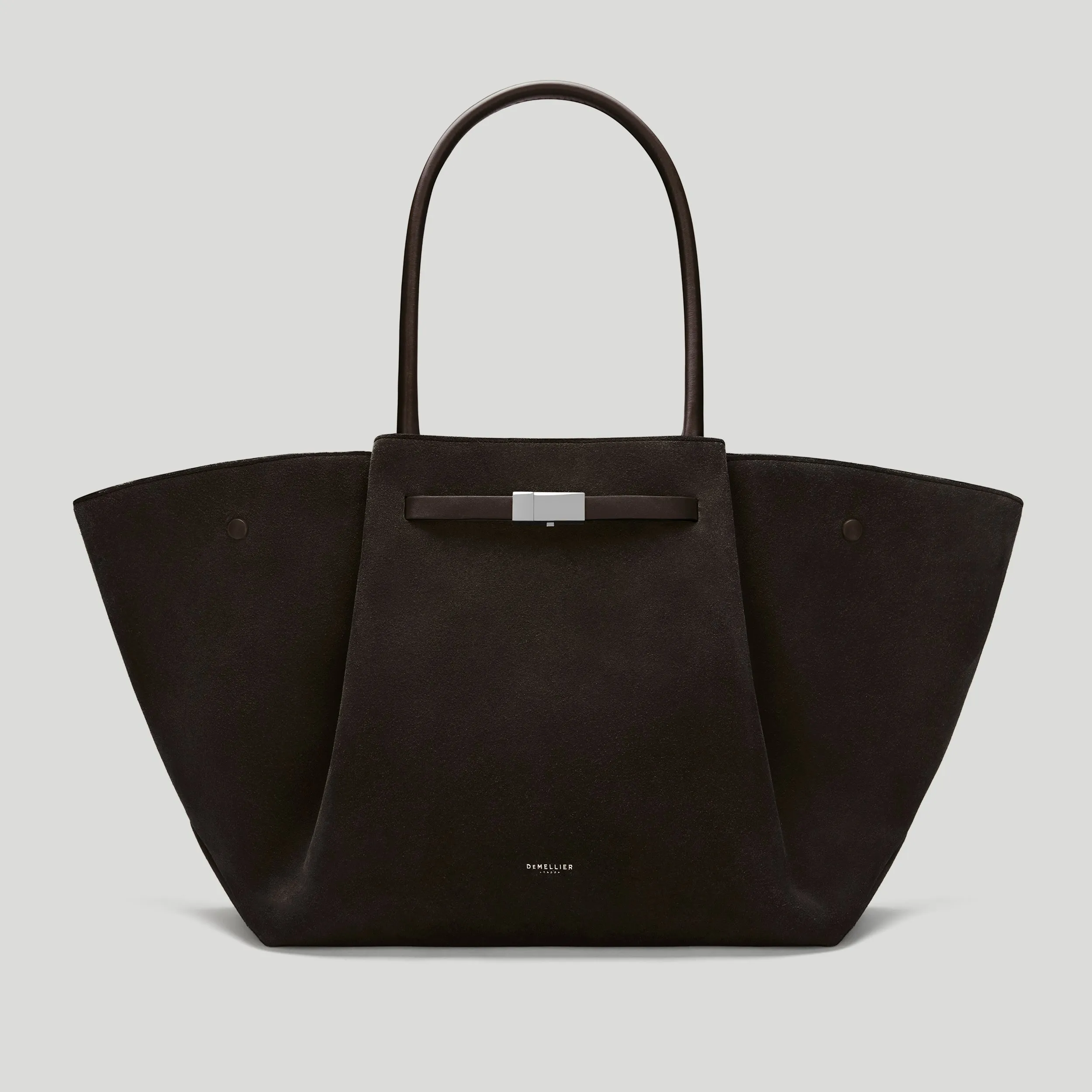 The New York sold by DeMellier