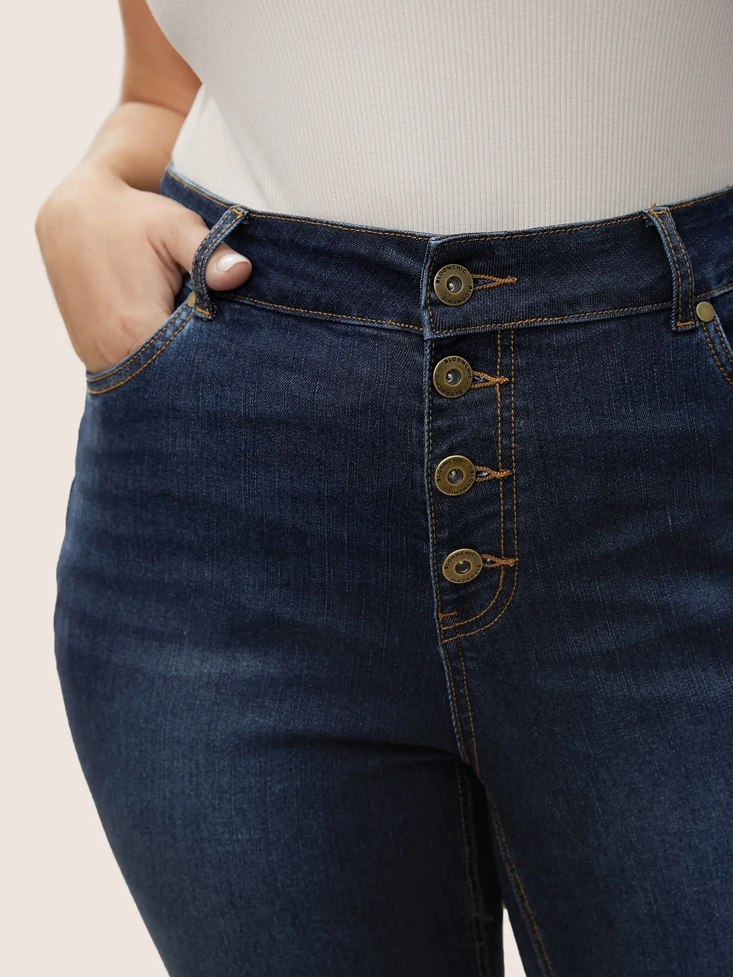 Dark Wash Frayed Hem Cropped Bootcut Jeans sold by Bloomchic product image thumbnail 4