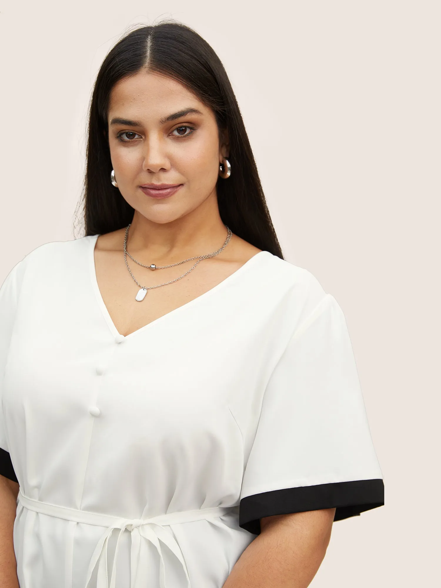 V Neck Patchwork Contrast Tie Knot Blouse sold by Bloomchic product image thumbnail 3