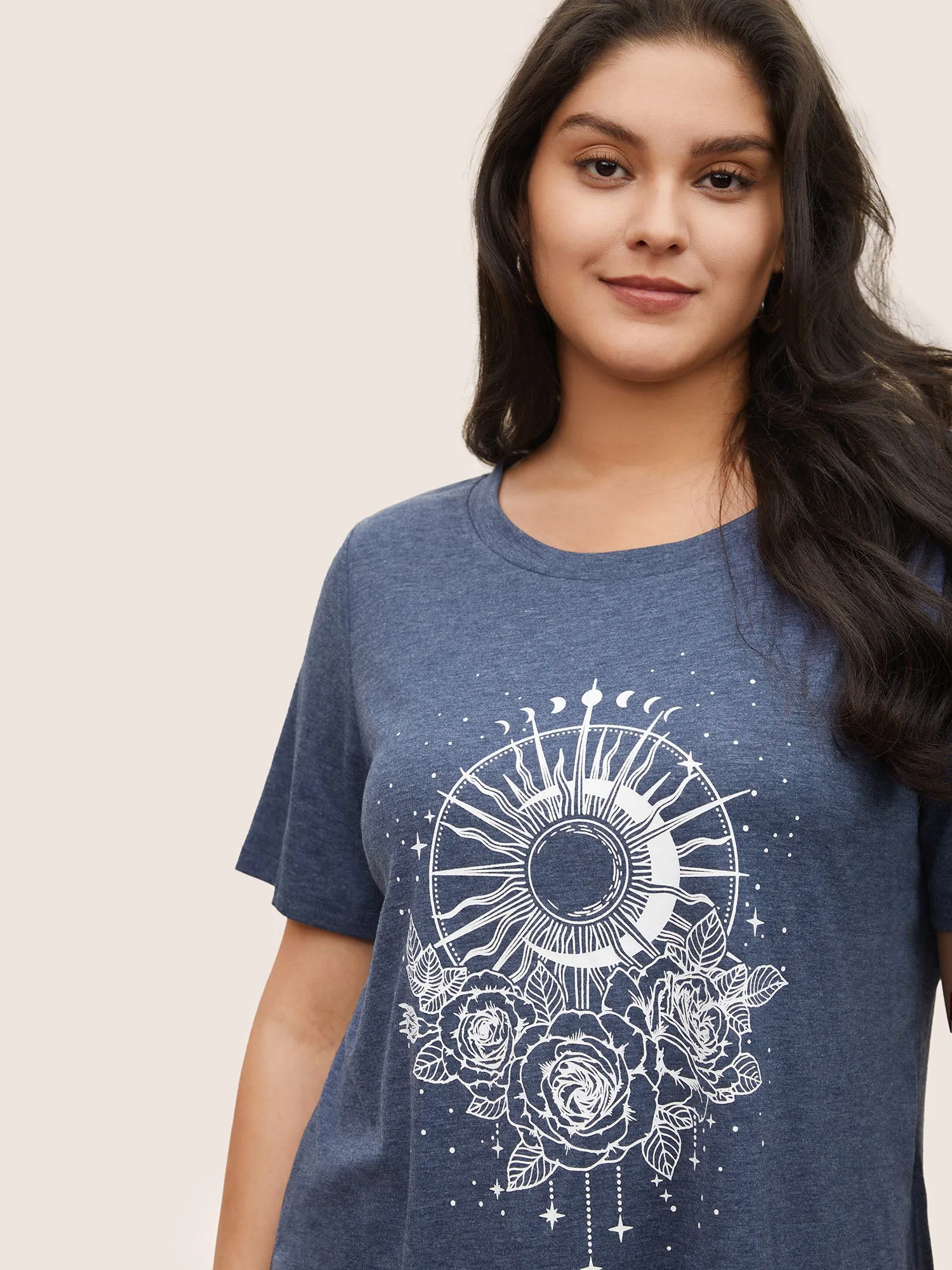 Moon & Star Print Round Neck Curved Hem T-shirt sold by Bloomchic product image thumbnail 4
