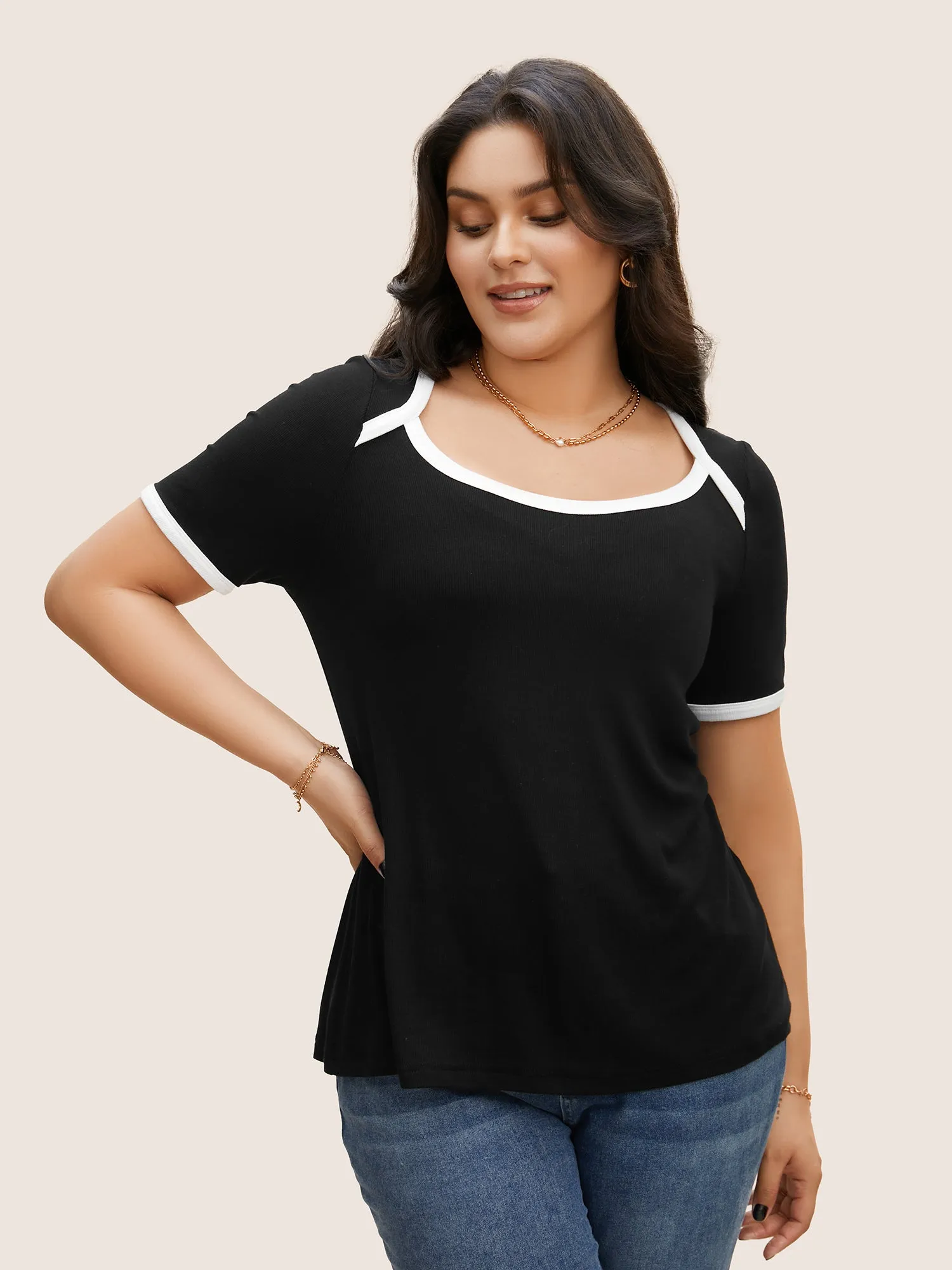 Asymmetrical Neck Contrast Trim Pit Strip T-shirt sold by Bloomchic