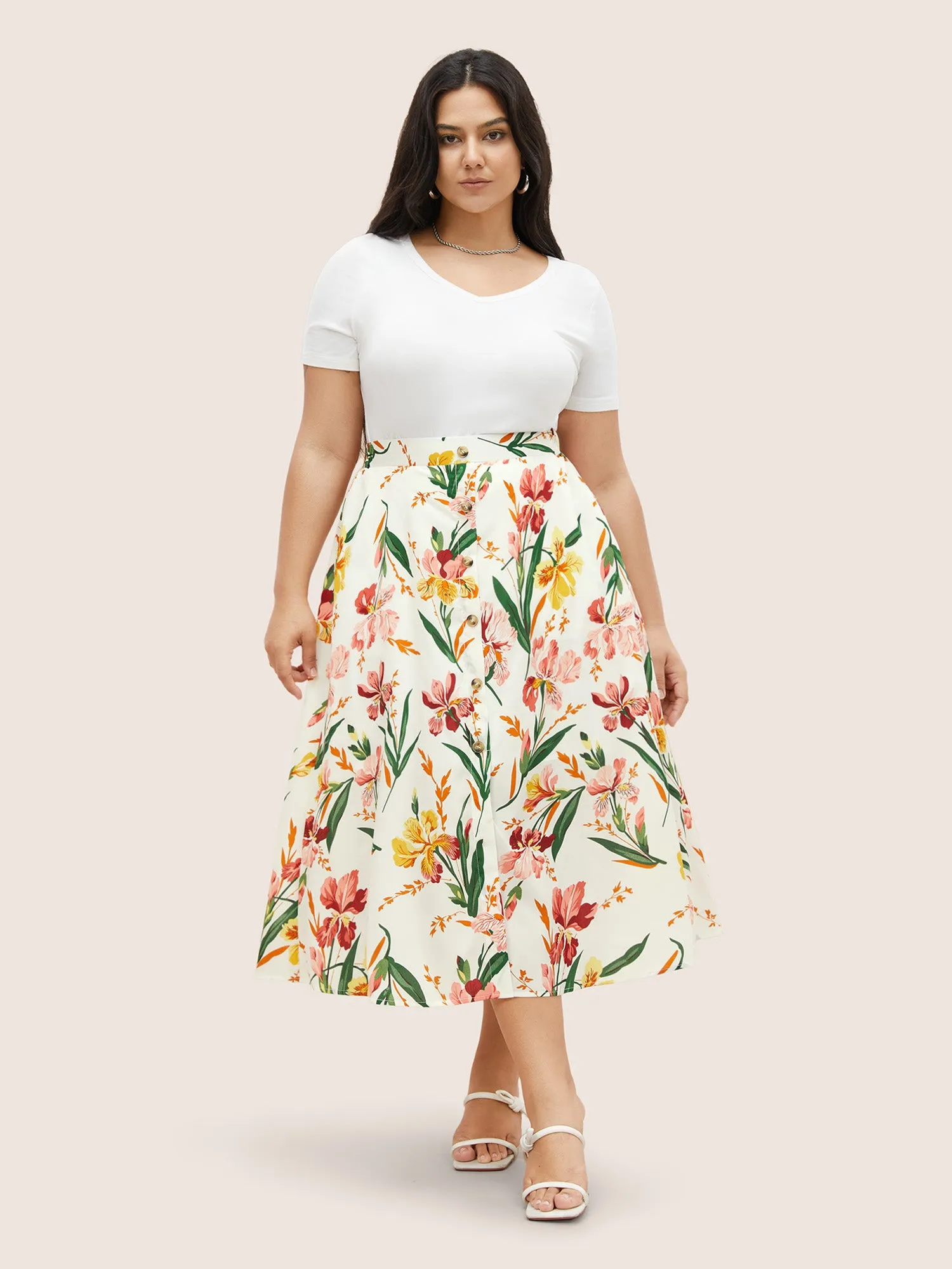 Floral Print Button Detail Elastic Waist Pocket Skirt sold by Bloomchic product image thumbnail 2