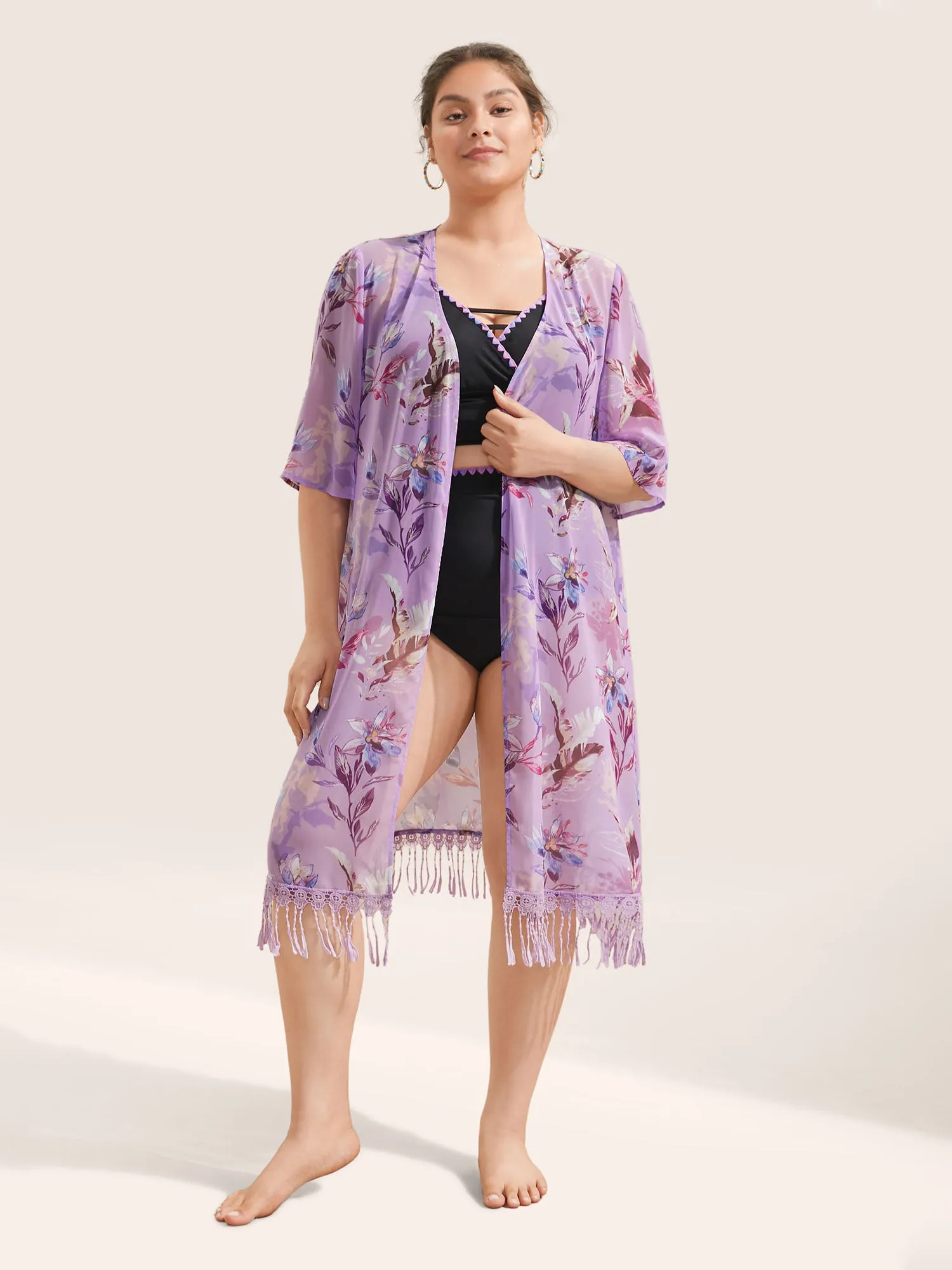 Floral Lace Patchwork Mesh Tassels Trim Kimono sold by Bloomchic product image thumbnail 3