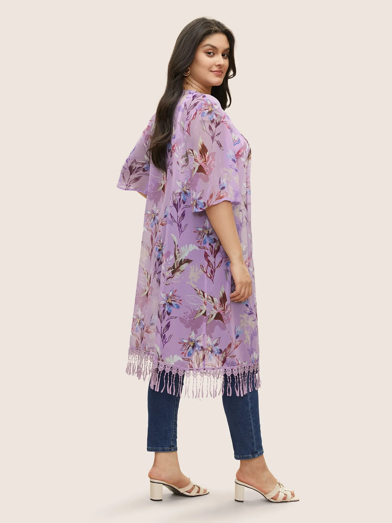 Floral Lace Patchwork Mesh Tassels Trim Kimono sold by Bloomchic product image thumbnail 4