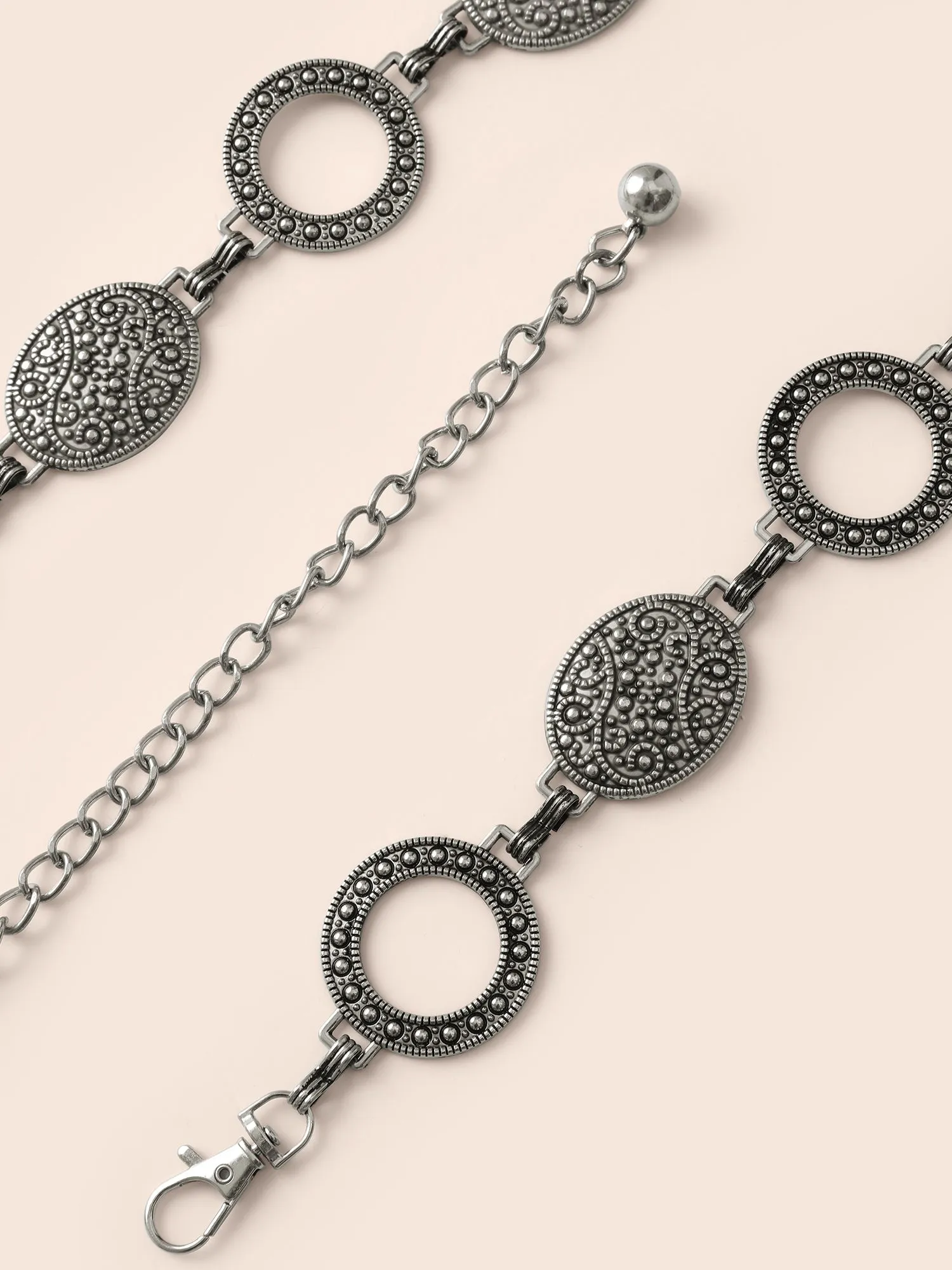 Rodeo Asymmetrical Patterned Metal Belt sold by Bloomchic product image thumbnail 5