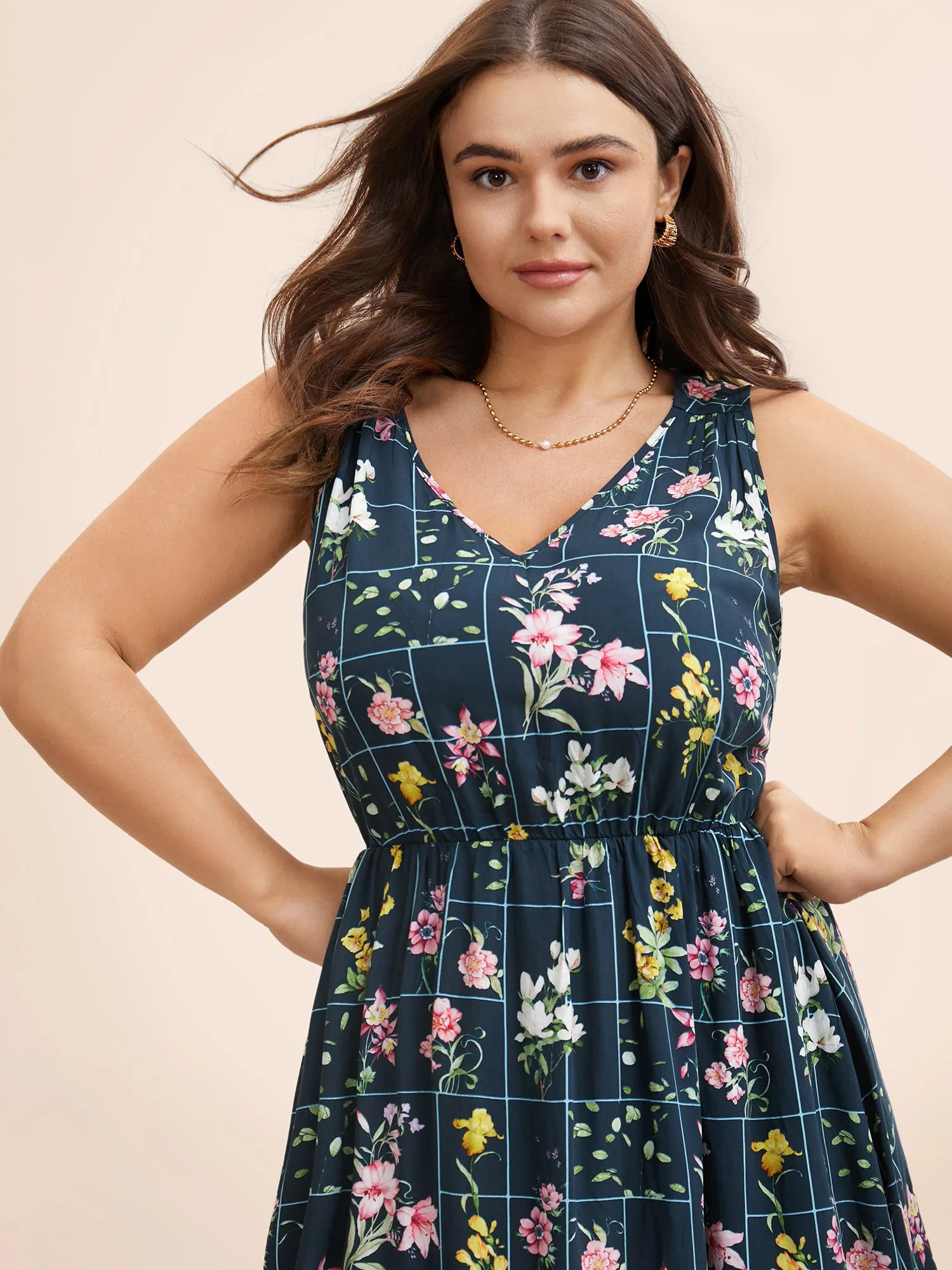Floral Print V Neck Sleeveless Gathered Dress sold by Bloomchic product image thumbnail 2