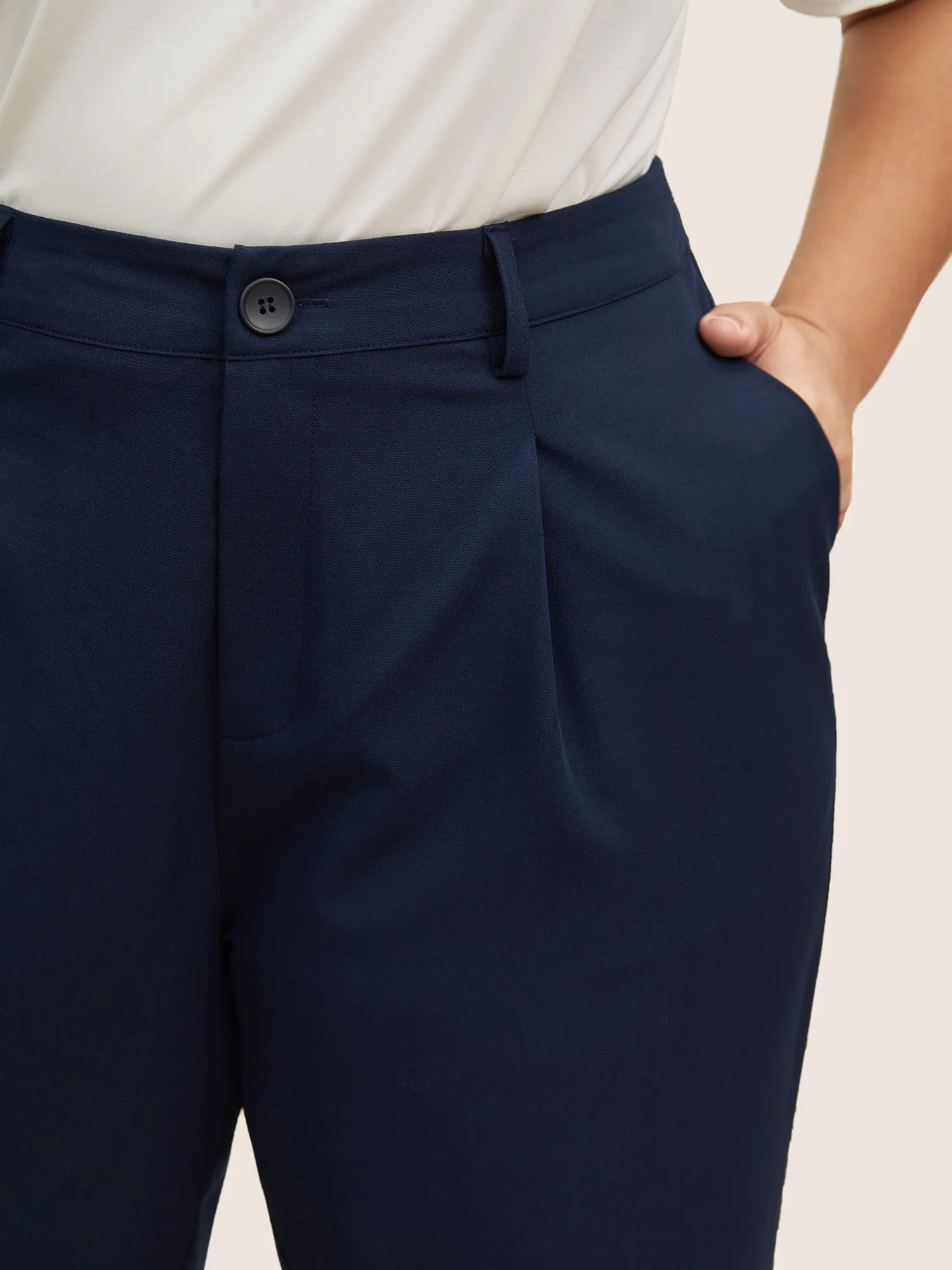 Plain Pleated Pocket High Rise Pants sold by Bloomchic product image thumbnail 4