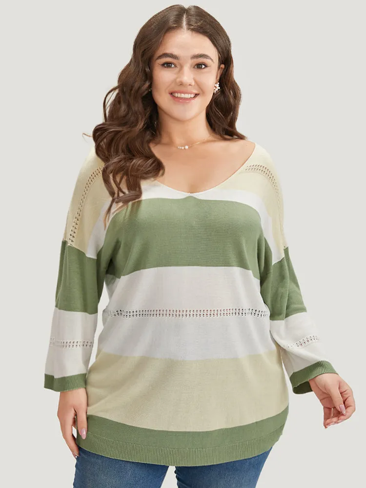 Supersoft Essentials Colorblock Eyelet Batwing Sleeve Pullover sold by Bloomchic product image thumbnail 3