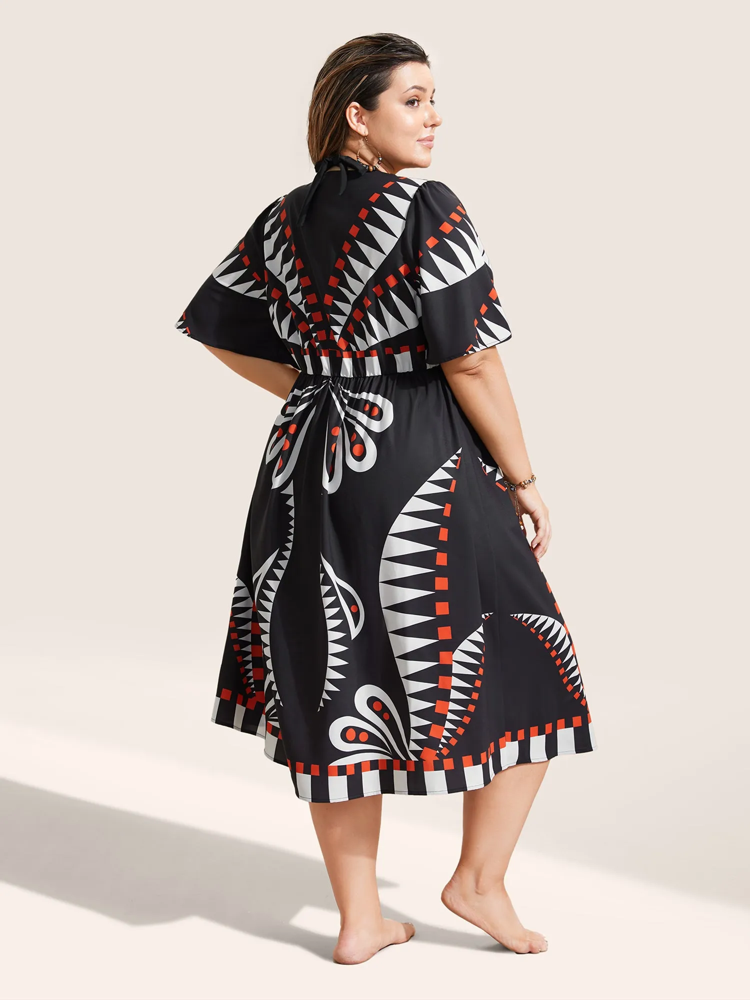 Geometric Button Up Gathered Kimono sold by Bloomchic product image thumbnail 3