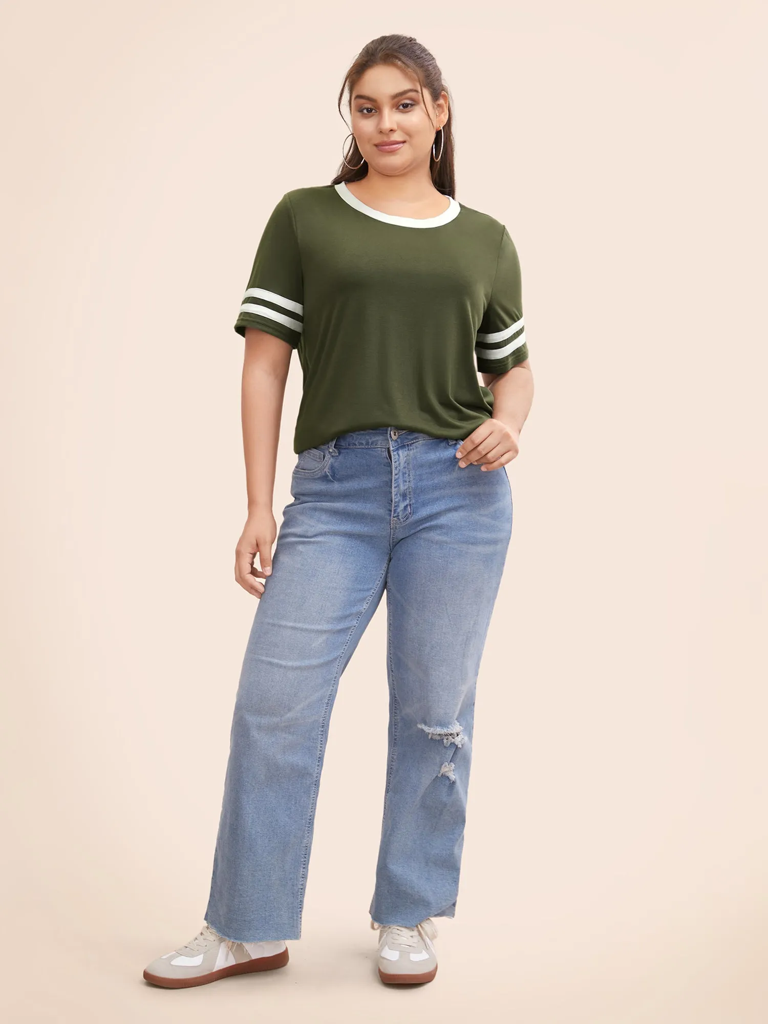 Crew Neck Contrast Trim T-shirt sold by Bloomchic product image thumbnail 3